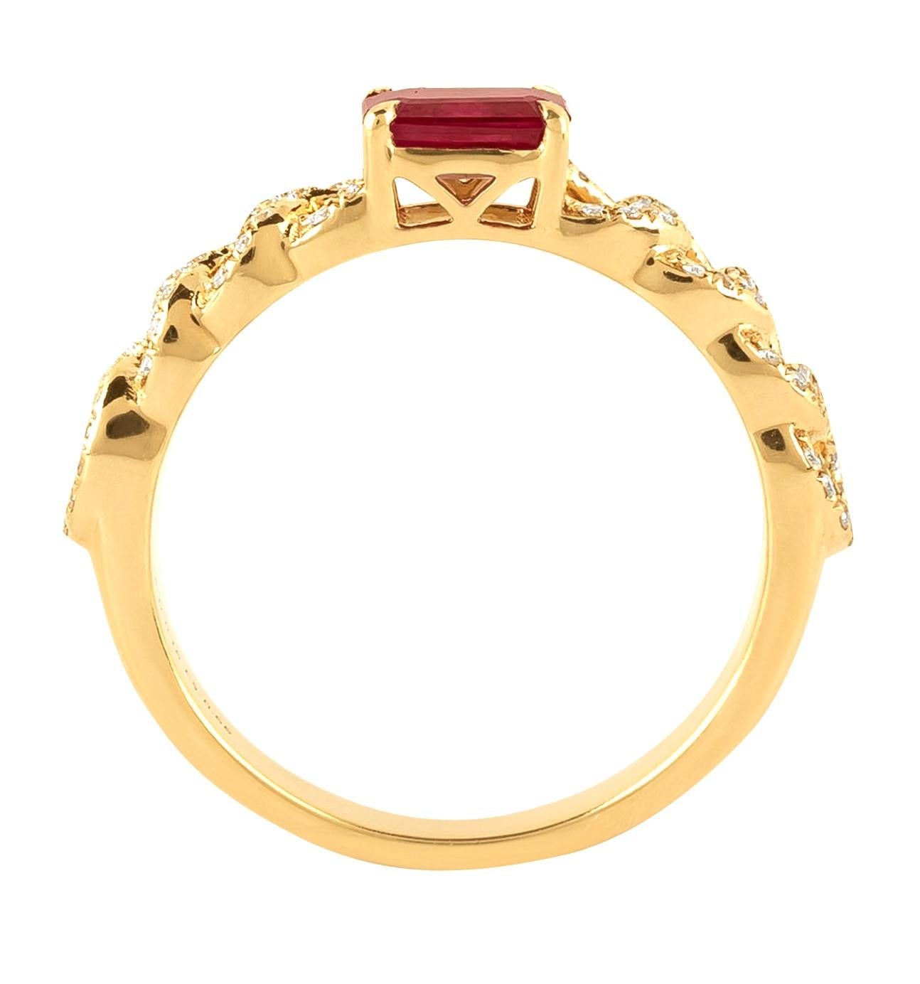 18 Karat Gold 0.78 Carat Diamond and Ruby Cocktail Ring  In New Condition For Sale In Jaipur, IN