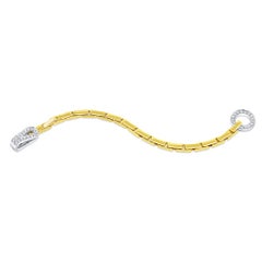 18 Karat Gold 0.78 Carat Total Weight Diamond Loop Clasp Chain Bracelet
