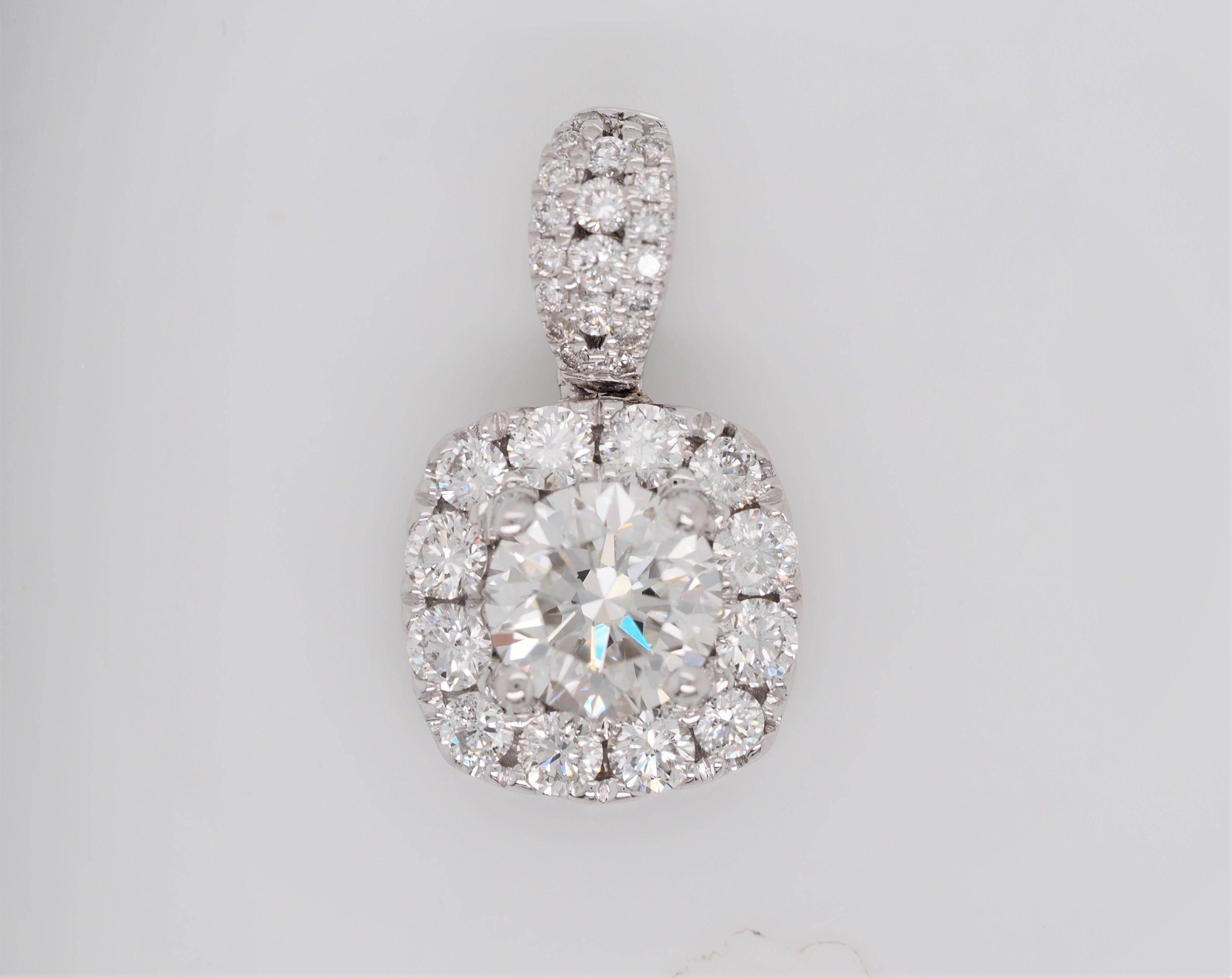 Women's or Men's 18 Karat Gold 0.81 Carat Round Brilliant Cut Diamond Halo Pendant For Sale