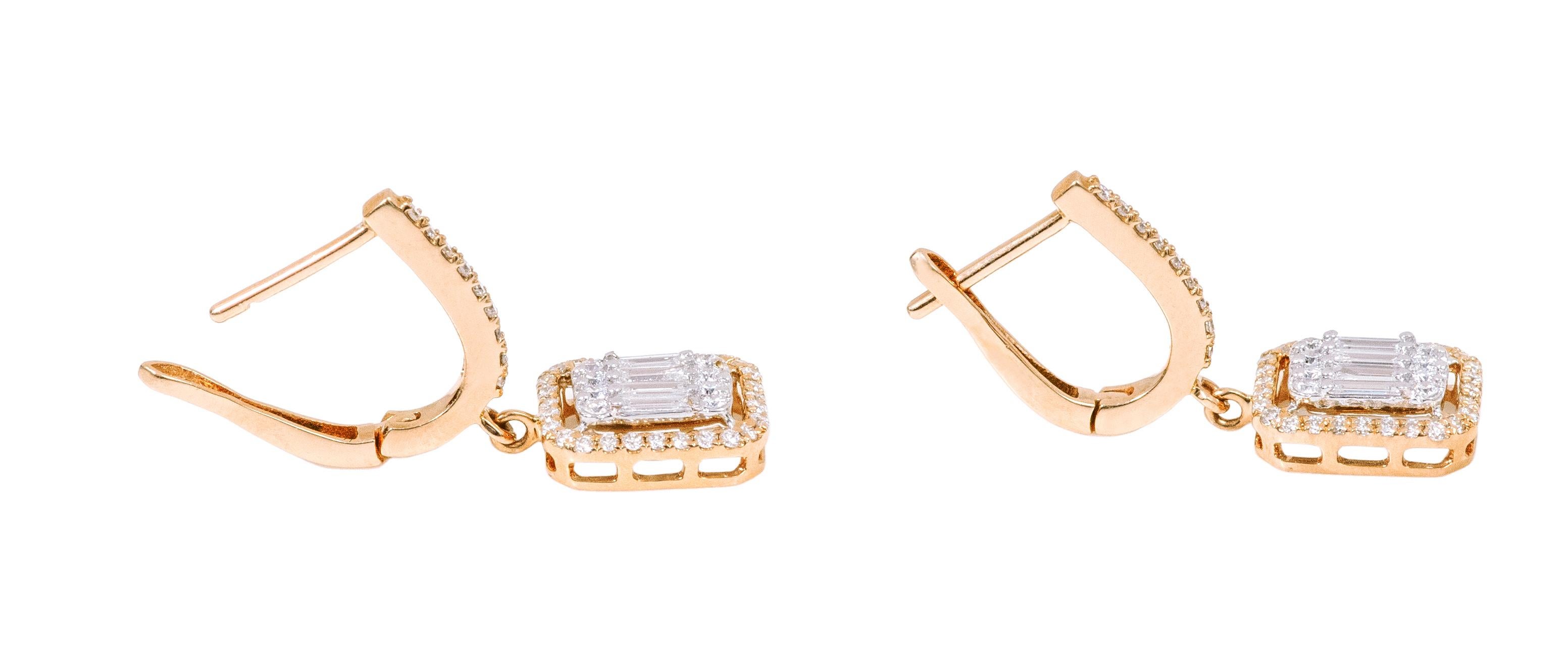 Women's 18 Karat Gold 0.89 Carat Diamond Dangle Drop Earrings For Sale