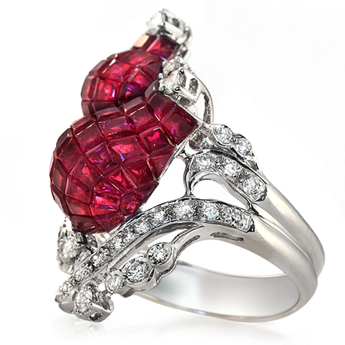 18 Karat Gold 0.92 Carat Diamonds and Invisible 11.58 Carat Ruby Tulip Ring In New Condition For Sale In Los Angeles, CA