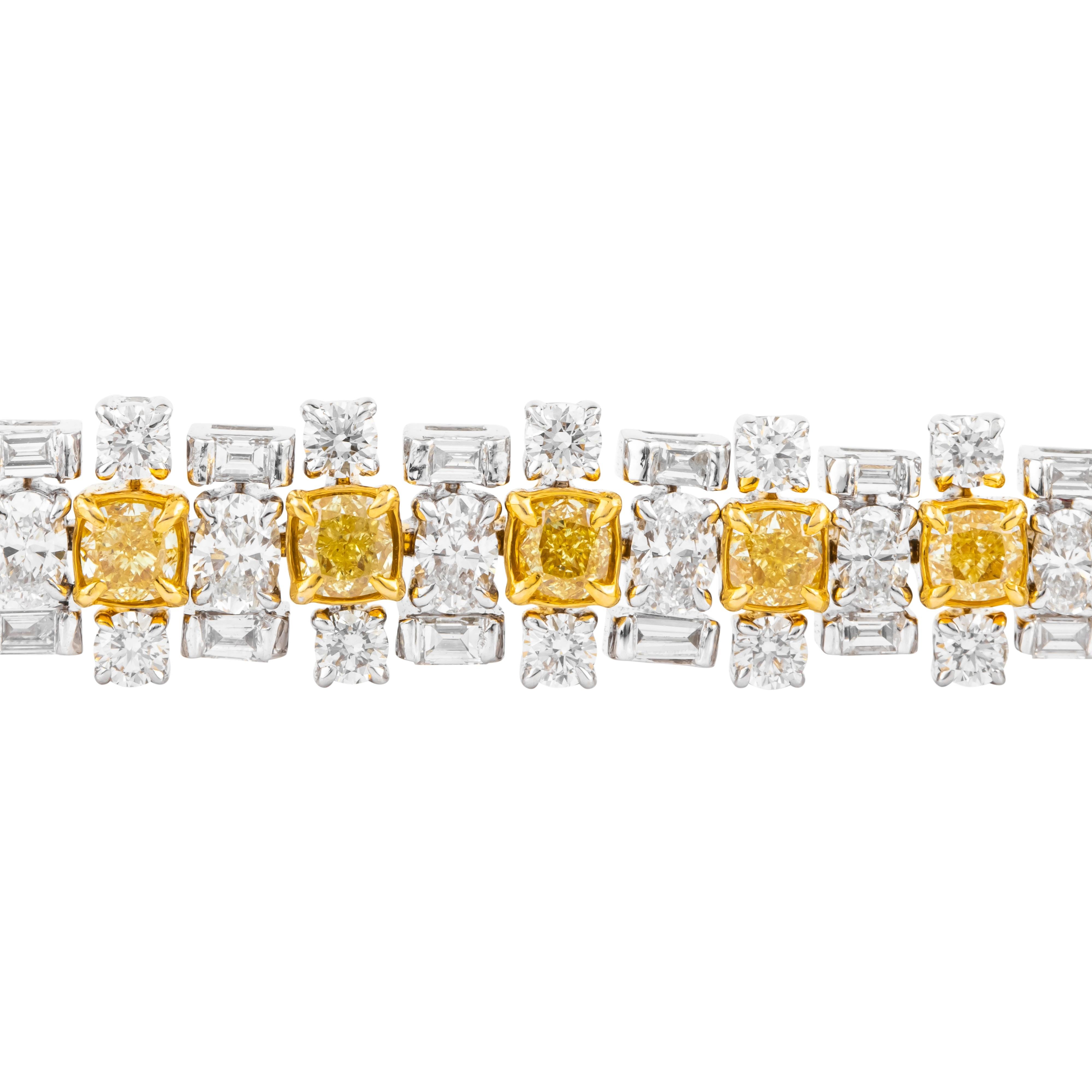 Moderne Bracelet tennis en or 18 carats avec diamants jaunes de 10,691 carats en vente
