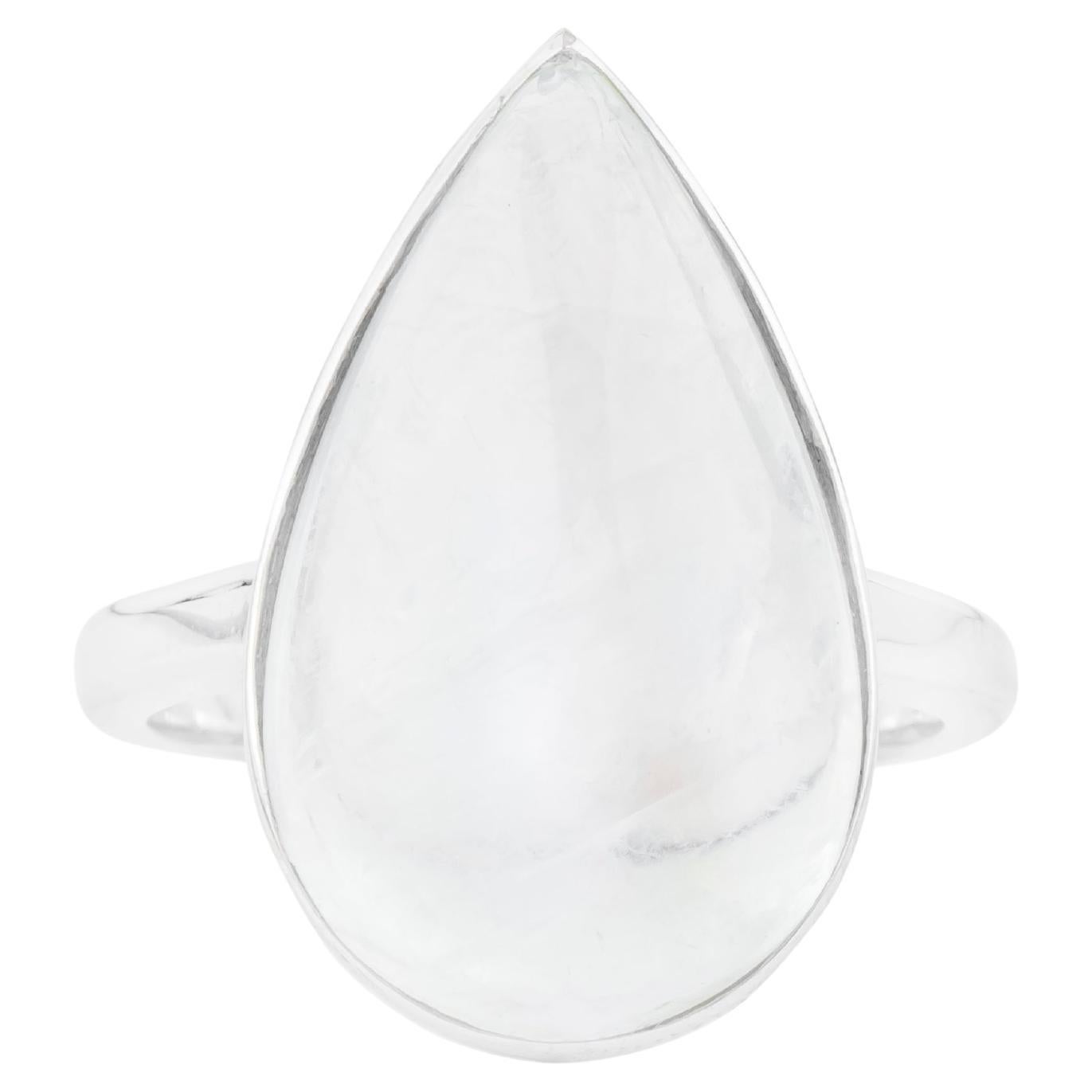 18 Karat Gold 10.96 Carat Moon Stone Solitaire Ring