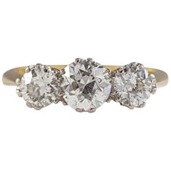 18 Karat Gold 1.10 Carat Diamond 3-Stone Trilogy Ring, circa 1920s