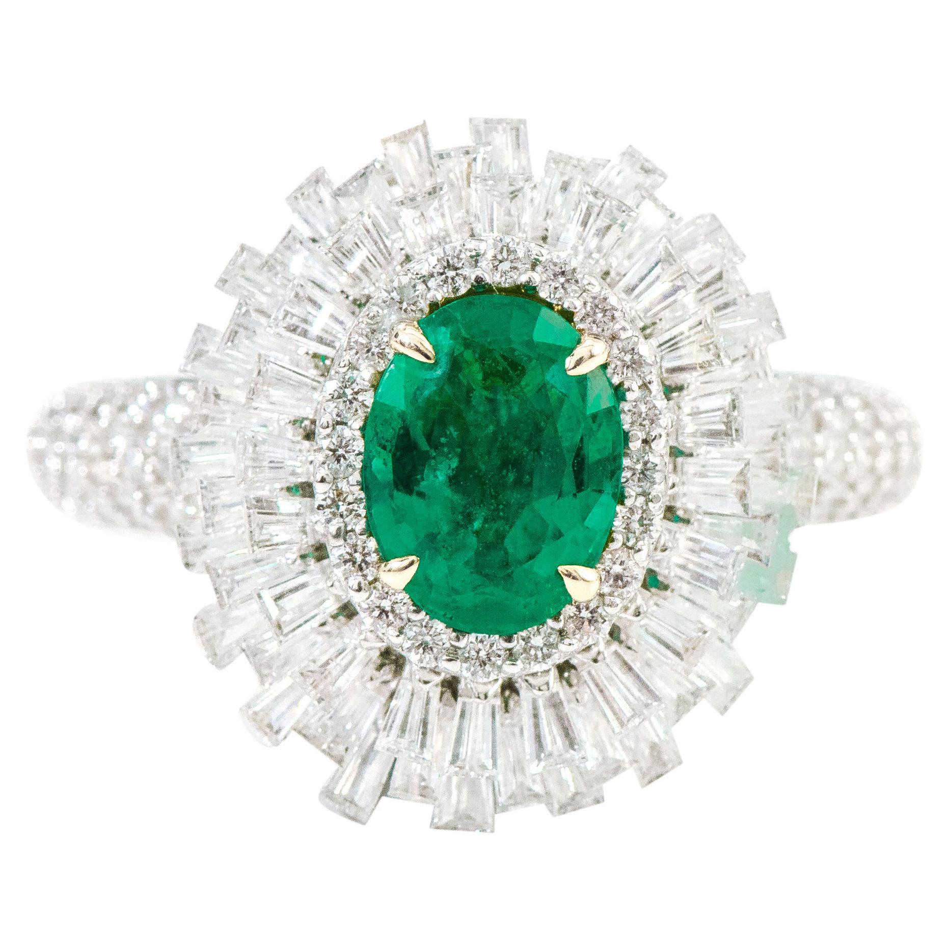 18 Karat Gold 1.15 Carat Natural Emerald and Diamond Cluster Statement Ring For Sale