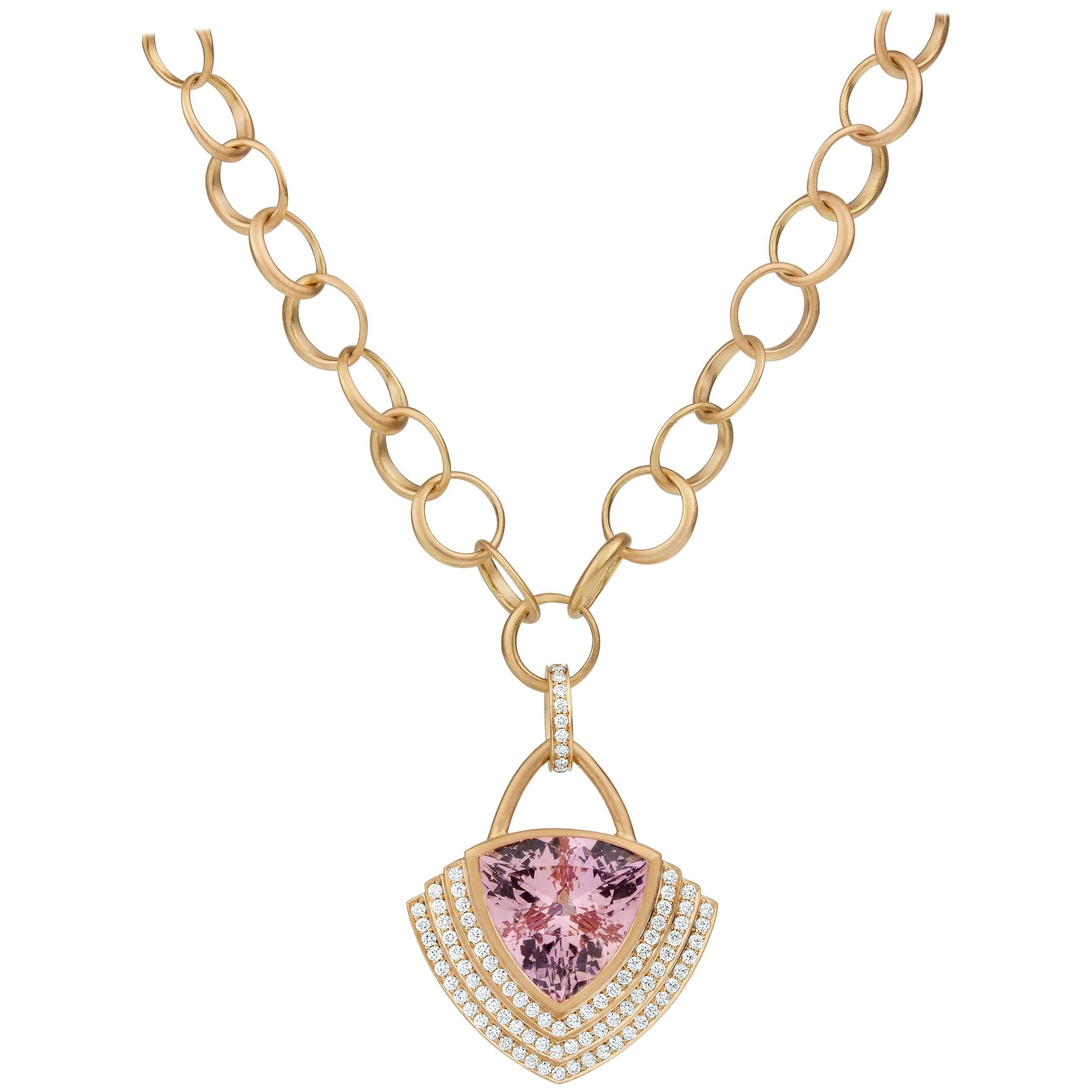 18 Karat Gold, 11.71 Carat Morganite, 1.14 Carat Diamond Link Necklace For Sale