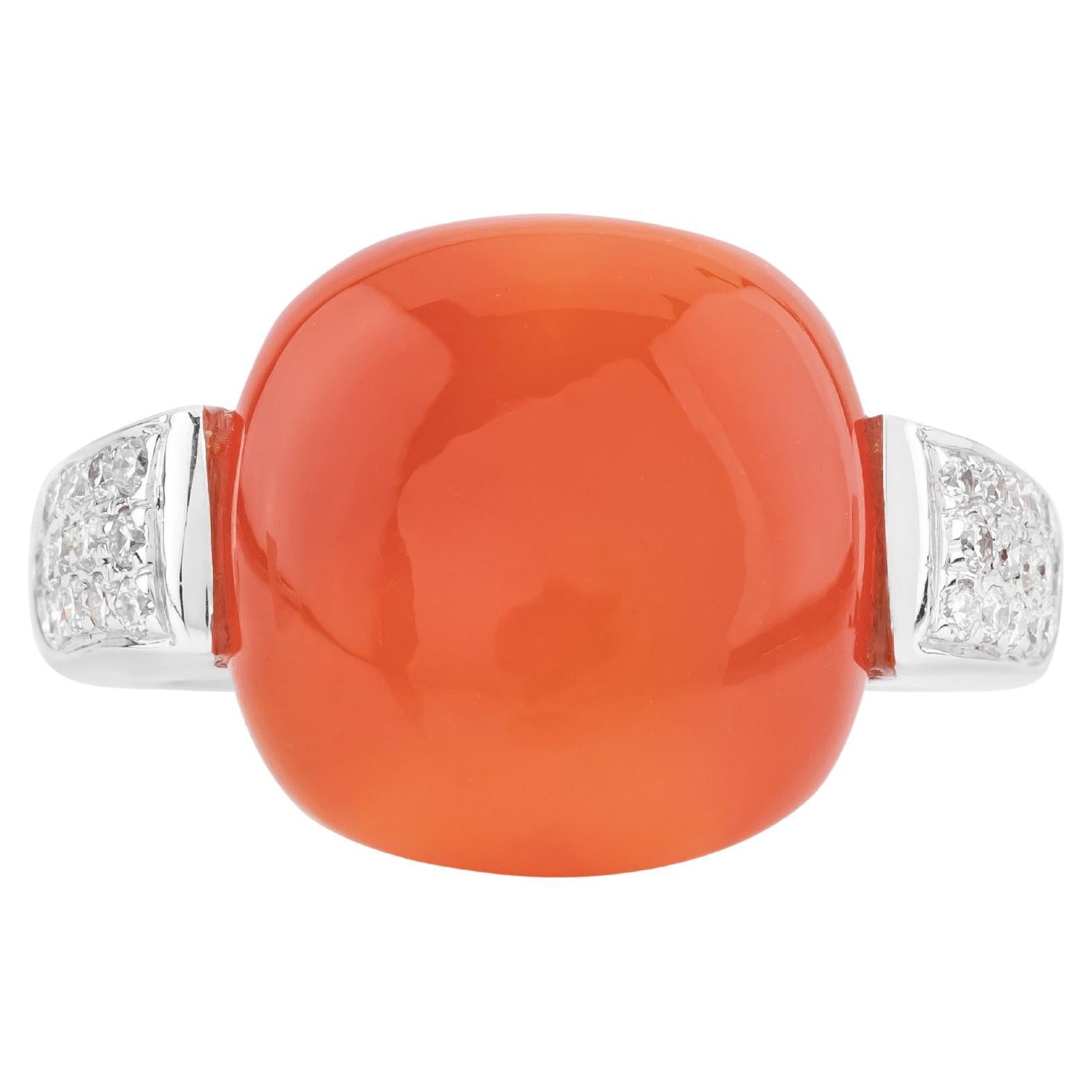 Anillo solitario de oro de 18 quilates con diamantes y calcedonia de 11,8 quilates en venta