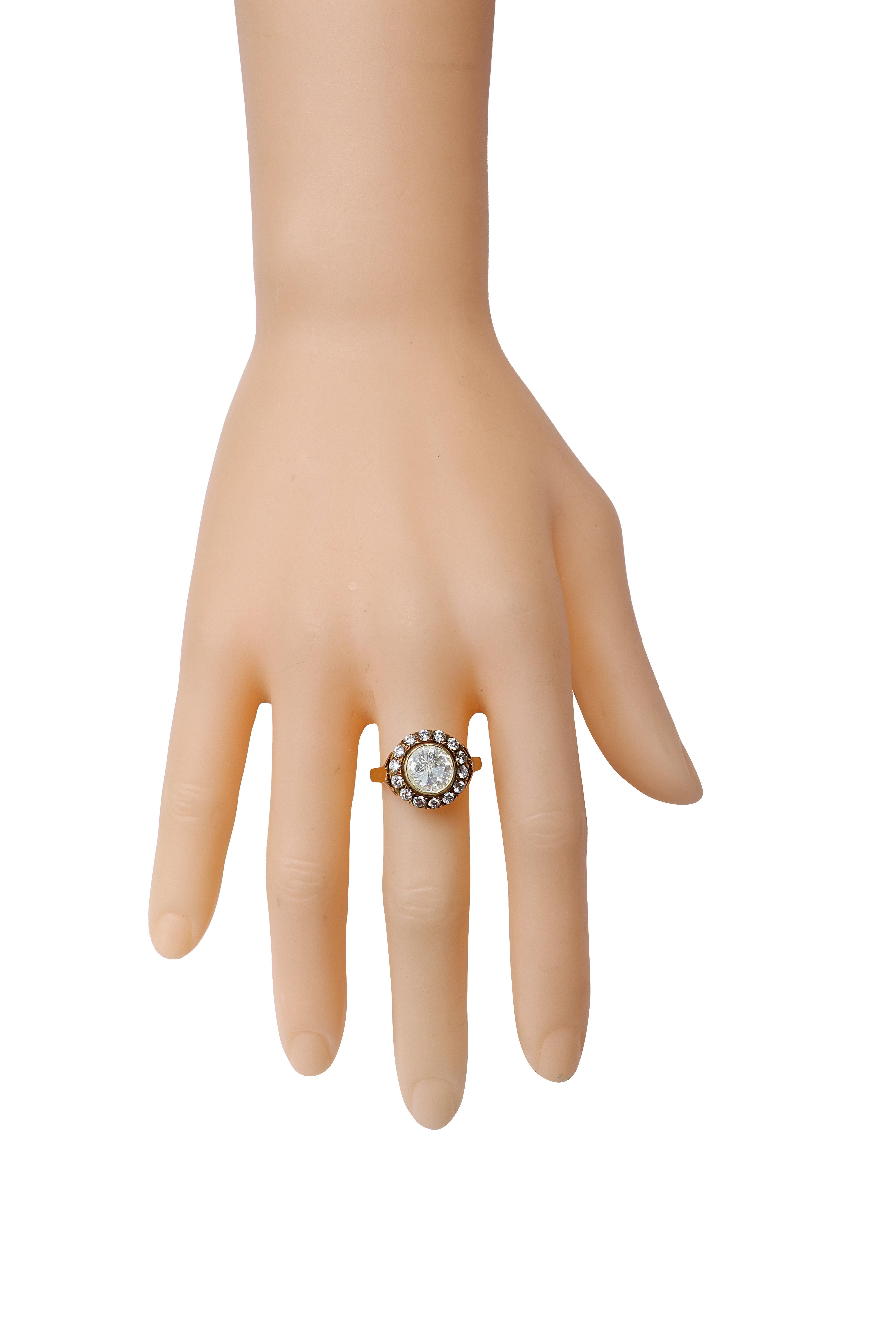 18 Karat Gold 1.22 Carat Diamond Art-Deco Style Ring

Keep it simple, keep it classic. Flaunt your style quotient with this timeless and classic, diamond round-cut ring. This opulent ring is crafted in a decent and dazzling design that is neither