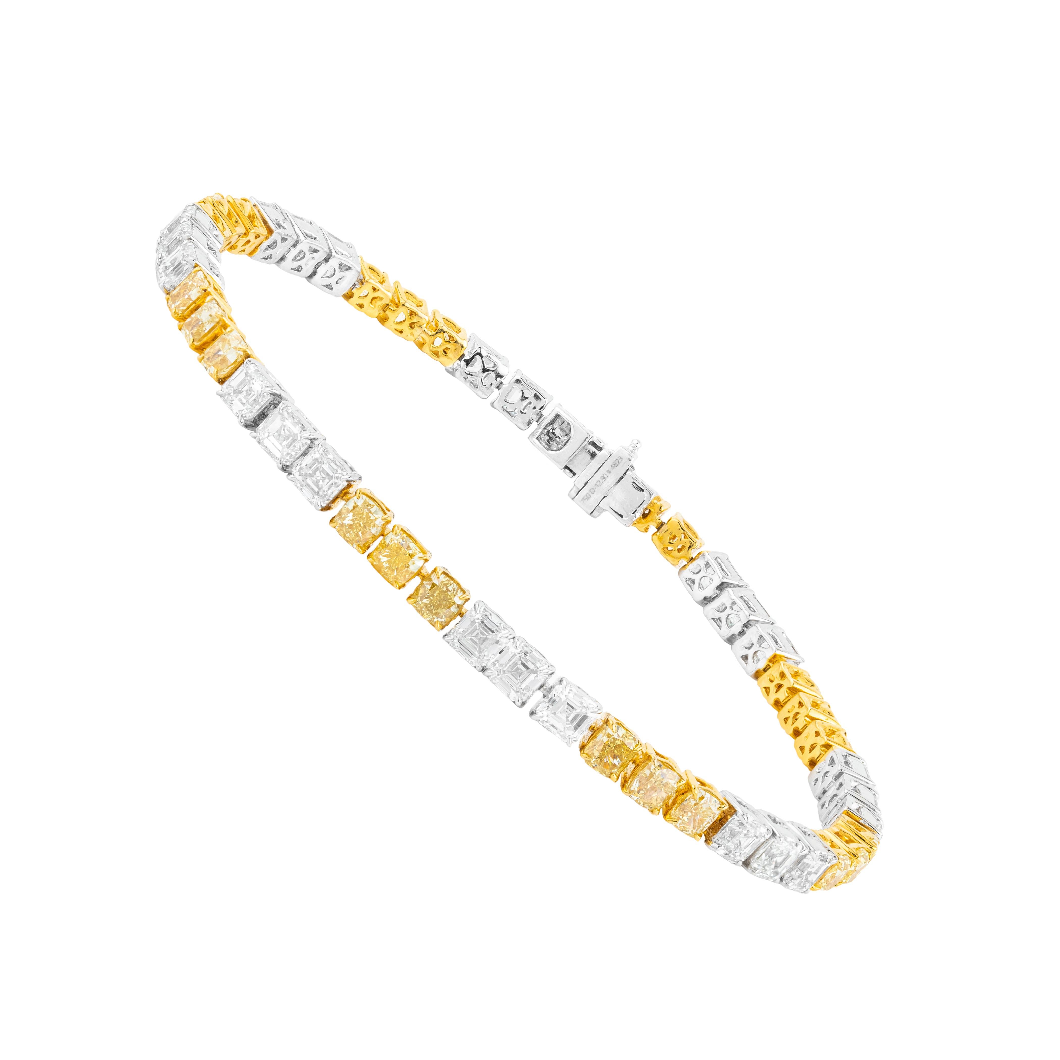 Dieses Tennisarmband aus 18 Karat Gold ist eine harmonische Mischung aus Brillanz und Handwerkskunst und besticht durch 12,7 Karat gelbe und weiße Diamanten. Jeder Diamant wird fachmännisch nach seiner außergewöhnlichen Klarheit und Strahlkraft