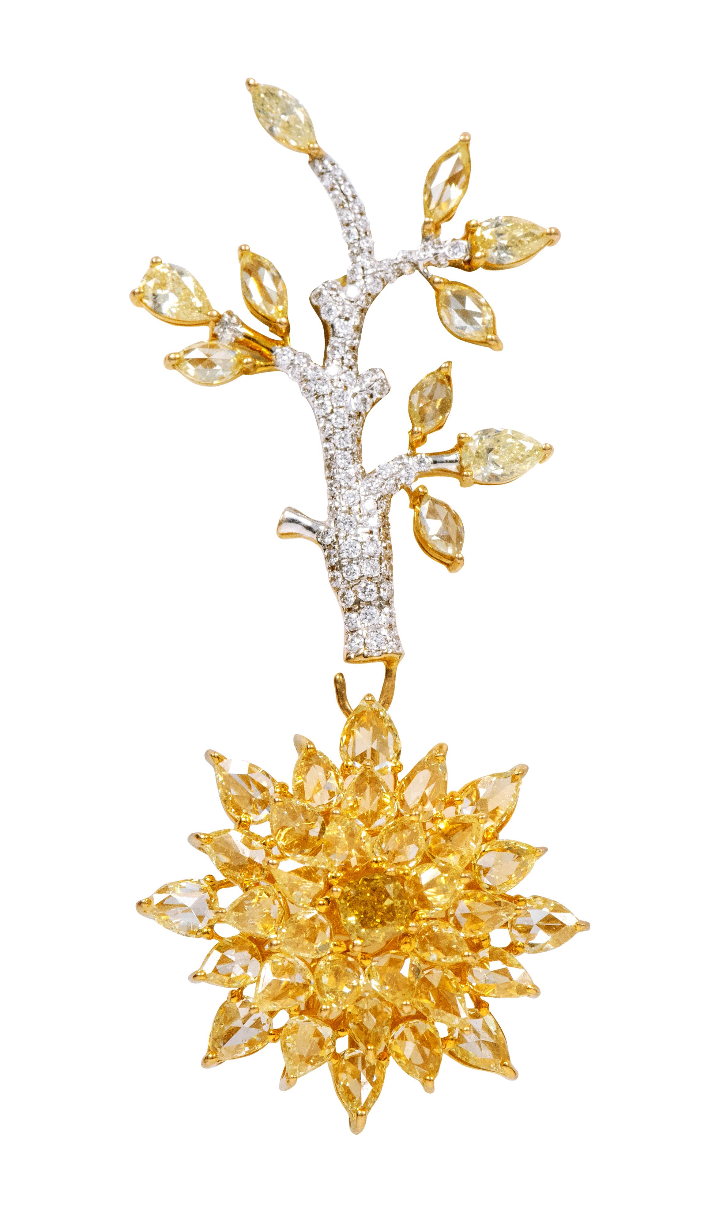 Women's 18 Karat Gold 12.86 Carat Yellow and White Diamond Two-Way Dangle & Stud Earring For Sale