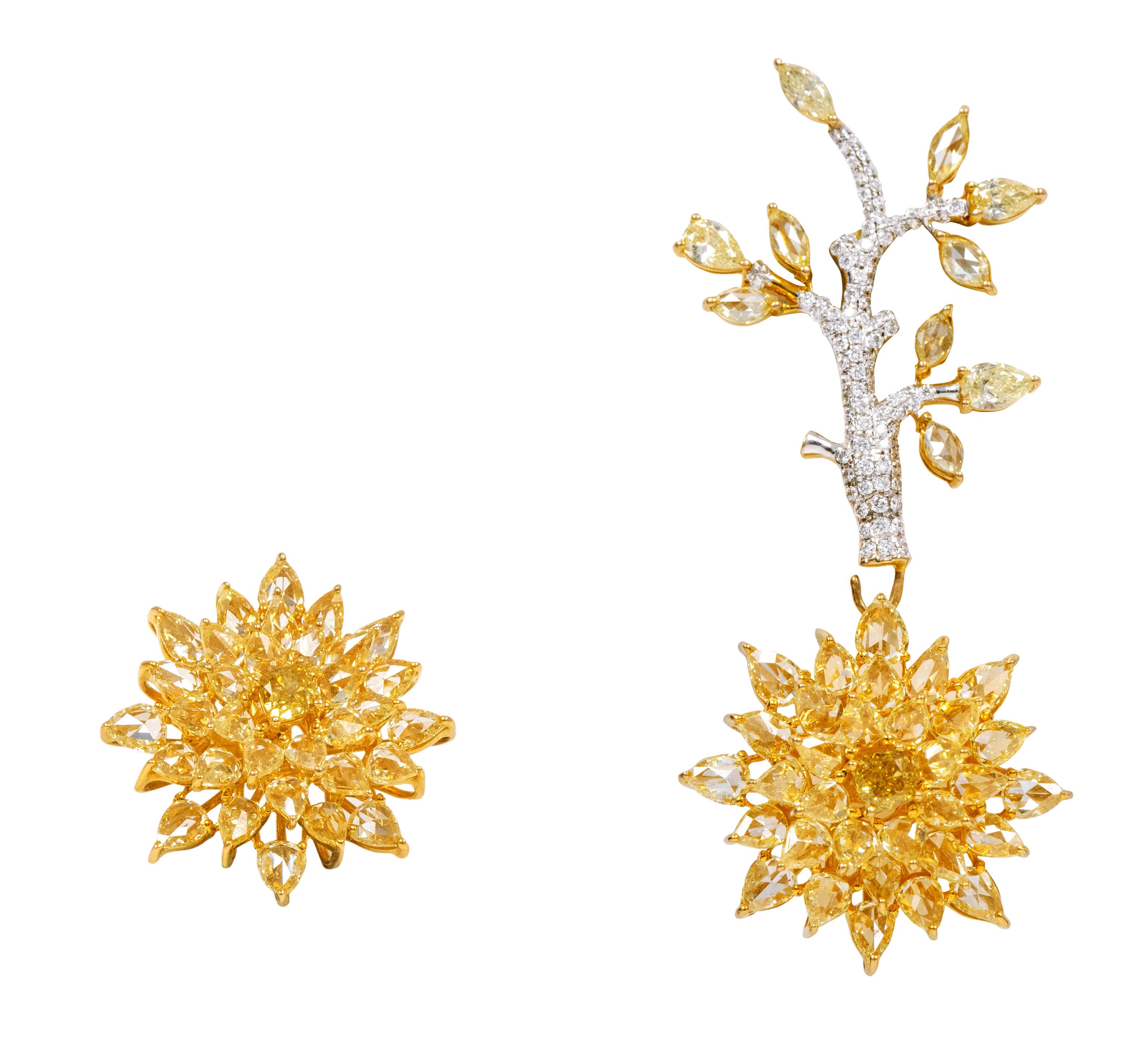 18 Karat Gold 12.86 Carat Yellow and White Diamond Two-Way Dangle & Stud Earring For Sale 2