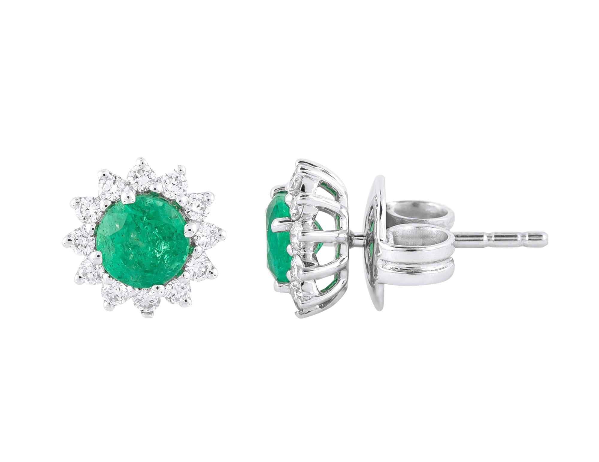 Contemporary 18 Karat Gold 1.29 Carat Diamond and Emerald Solitaire Stud Earrings For Sale