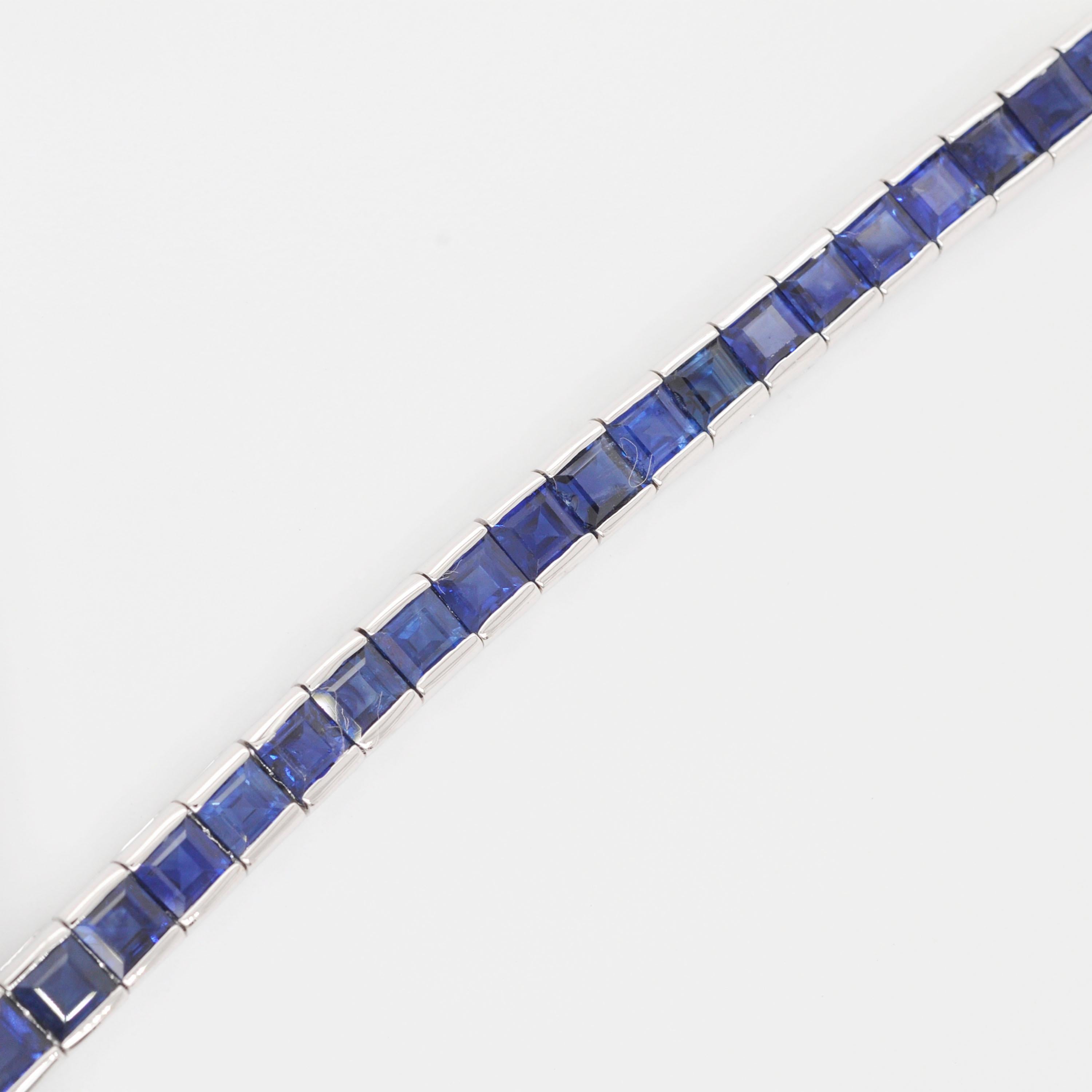 18 Karat White Gold Natural Blue Sapphire Square Tennis Line Bracelet In New Condition In Jaipur, Rajasthan