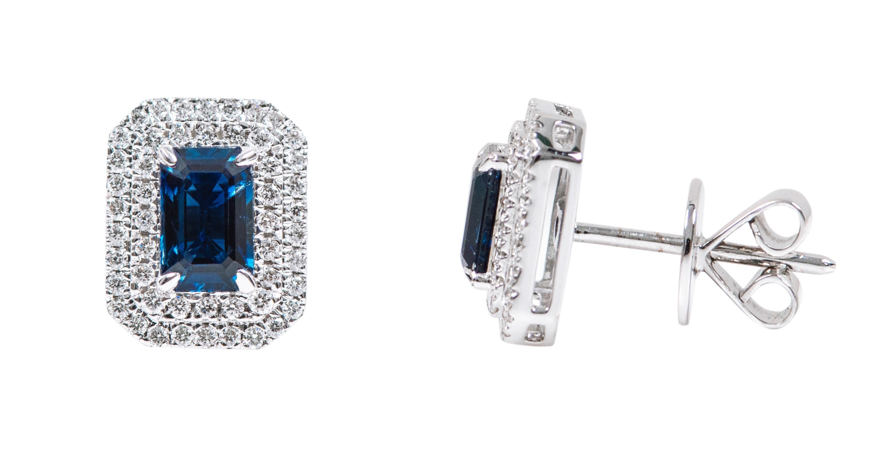 18 Karat White Gold 1.41 Carat Emerald-Cut Sapphire and Diamond Double Cluster Stud Earrings

This magnificent classy royal blue sapphire and diamond double cluster earring stud is mesmerizing. The vibrant emerald cut blue sapphire solitaire is