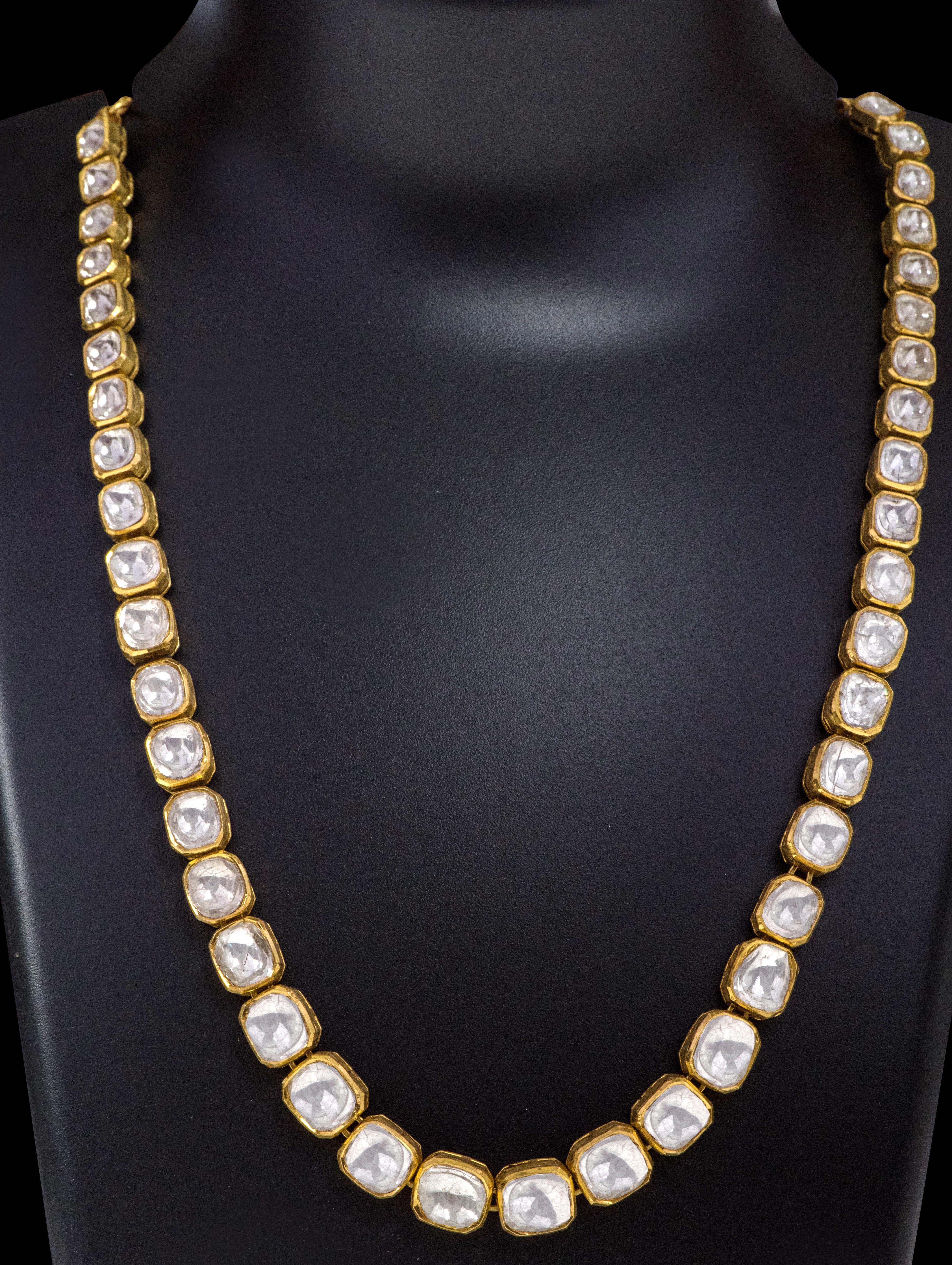 18 Karat Gold 14,13 Karat Diamant-Halskette, handgefertigt mit mehrfarbiger Emaille (Ungeschliffen) im Angebot