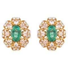 18 Karat Gold 1.49 Carat Diamond & Emerald Flower Stud Earrings