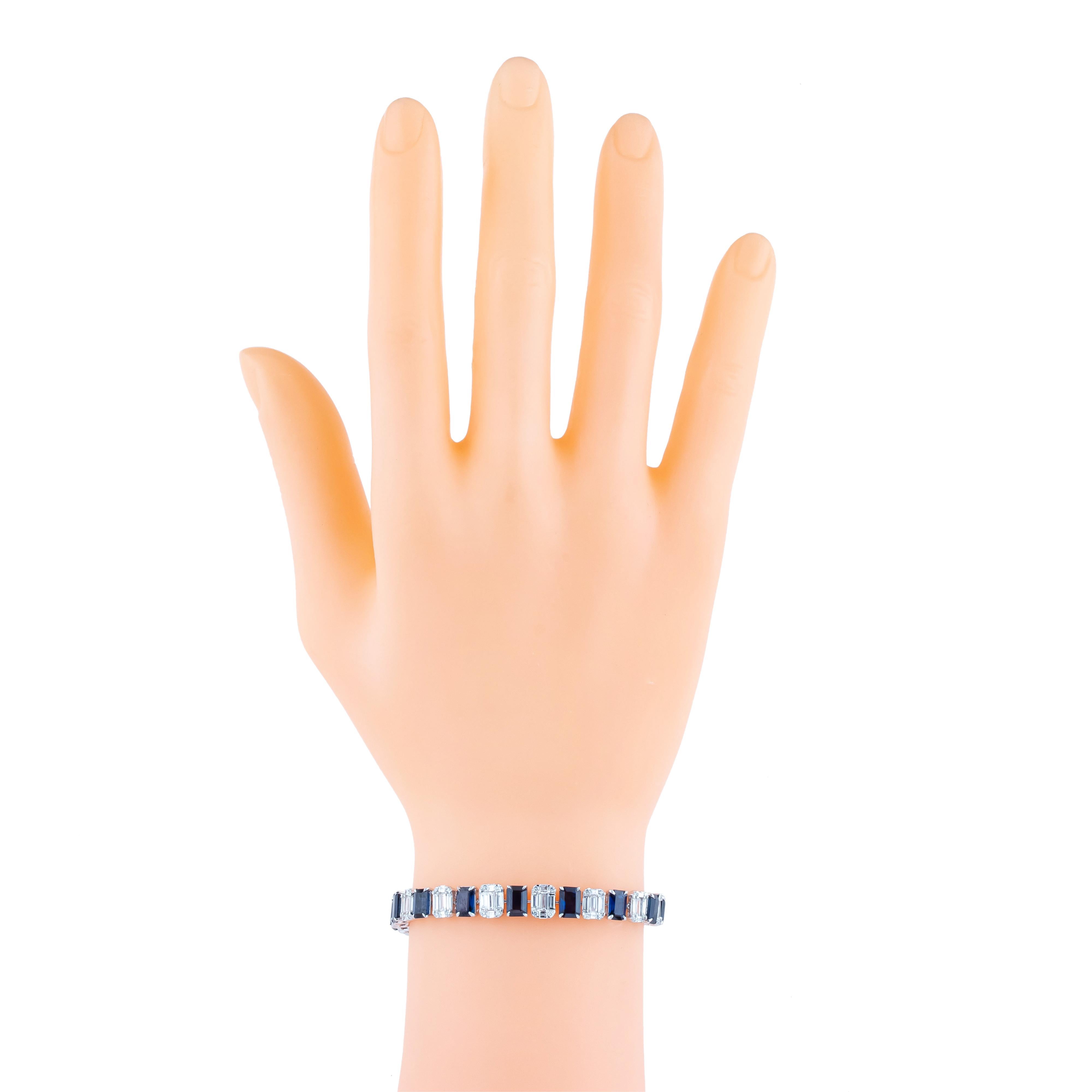 18 Karat Gold 14.909 Carat Sapphire and Diamond Tennis Bracelet In New Condition For Sale In Jaipur, IN