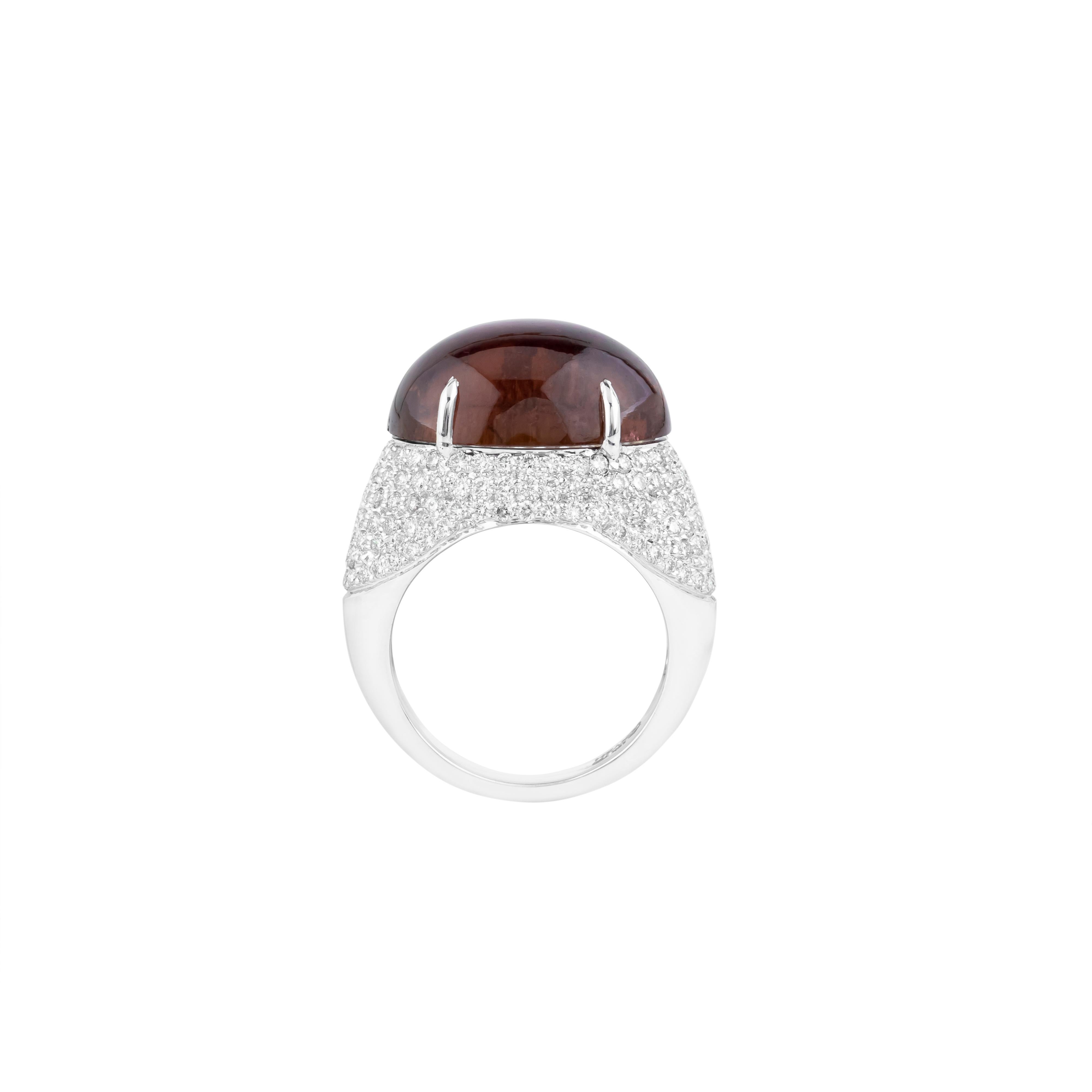 18 Karat Gold 15.57 Carats Tourmaline and Diamond Solitaire Ring In New Condition For Sale In Jaipur, IN