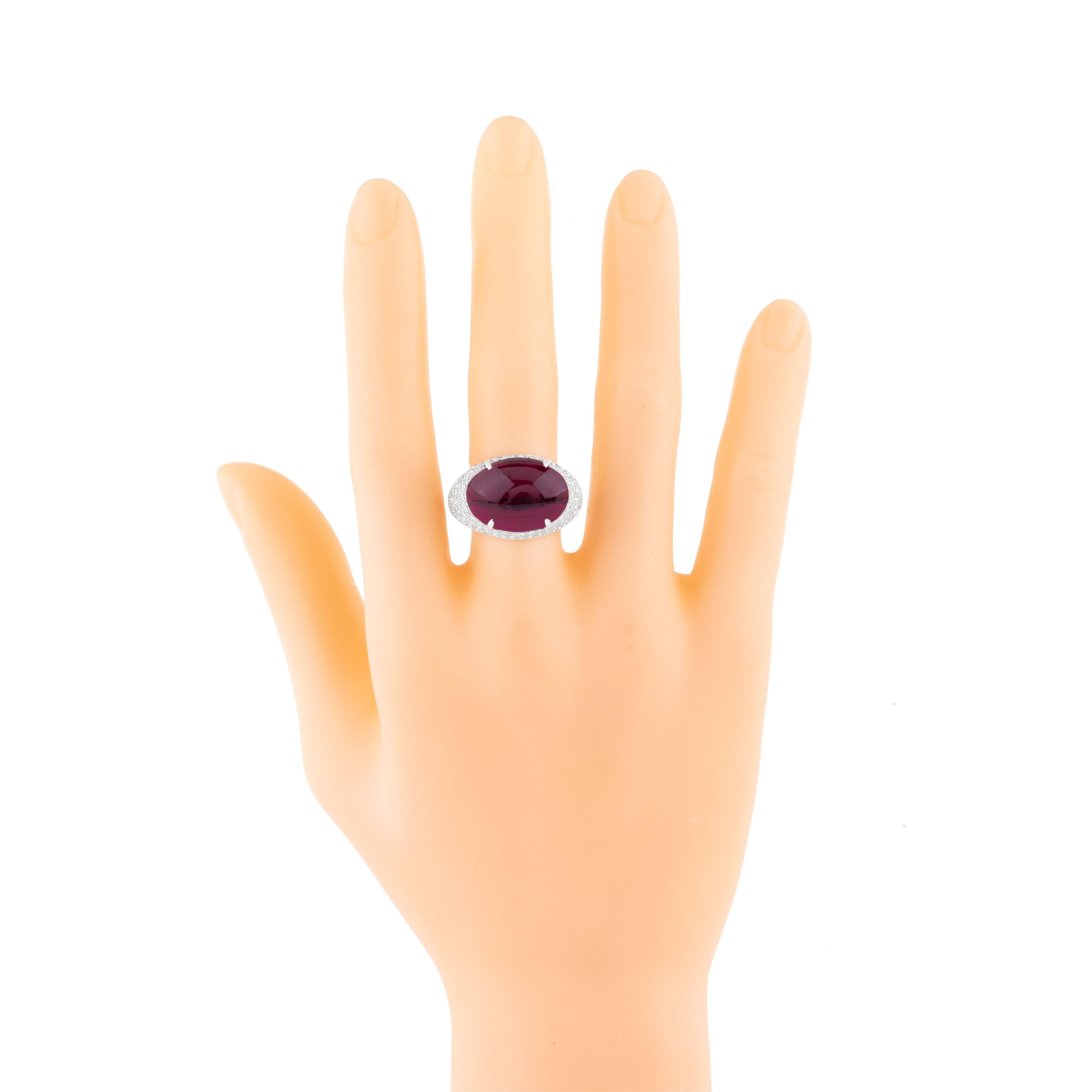 Women's 18 Karat Gold 15.57 Carats Tourmaline and Diamond Solitaire Ring For Sale
