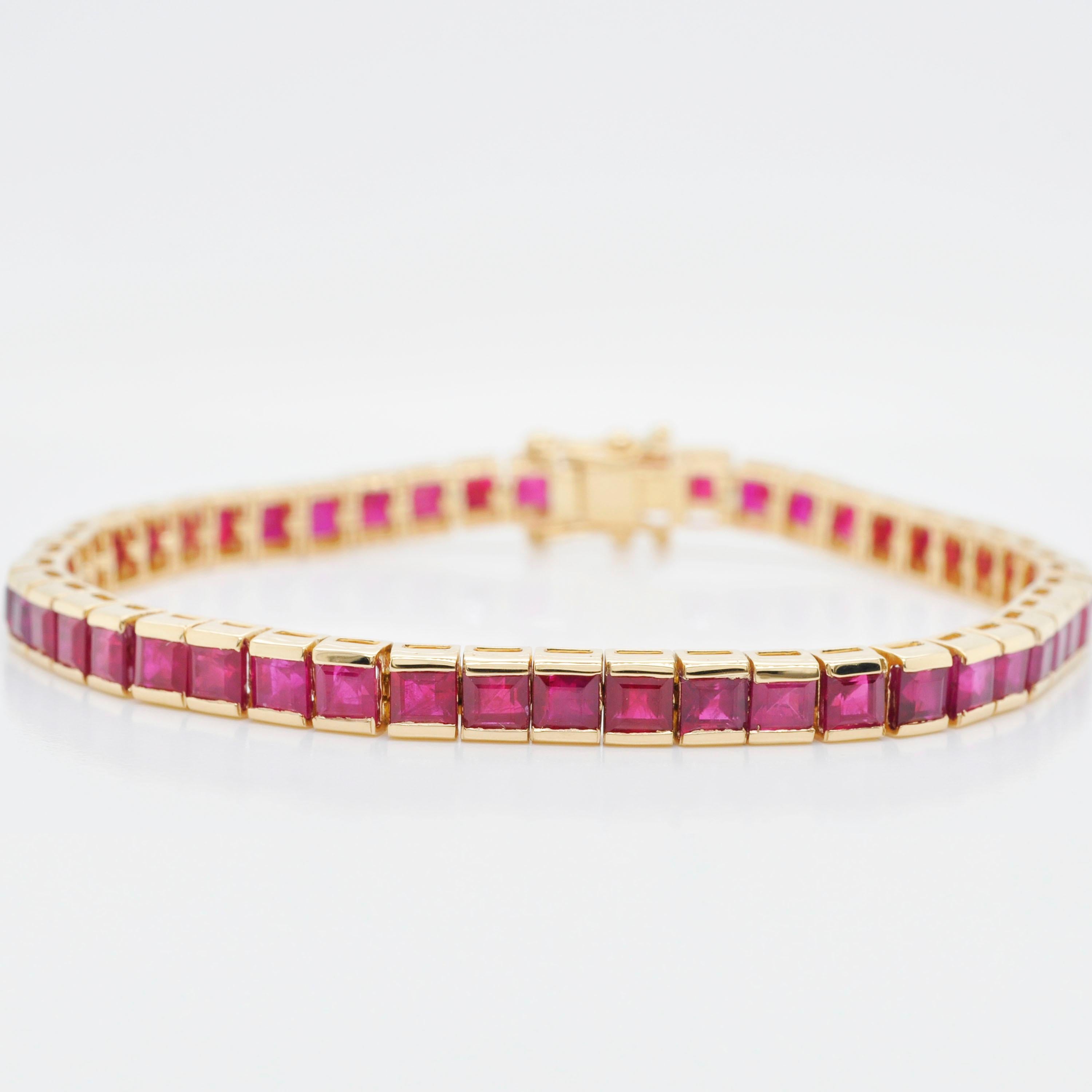18 Karat Gold 15.93 Carat Square Mozambique Ruby Tennis Line Bracelet 4