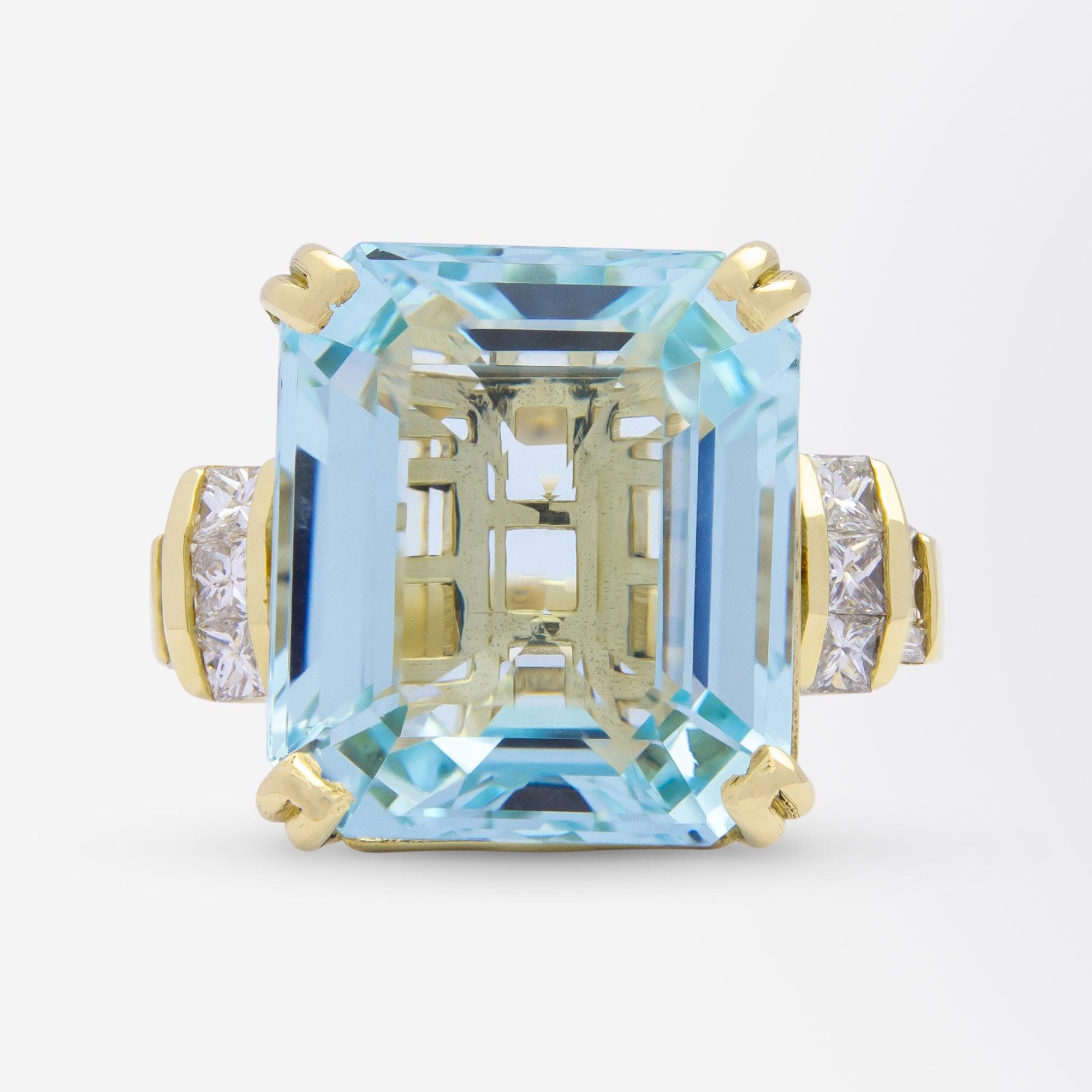 18 Karat Gold, 16,05 Karat Aquamarin & Diamant Ring (Moderne) im Angebot