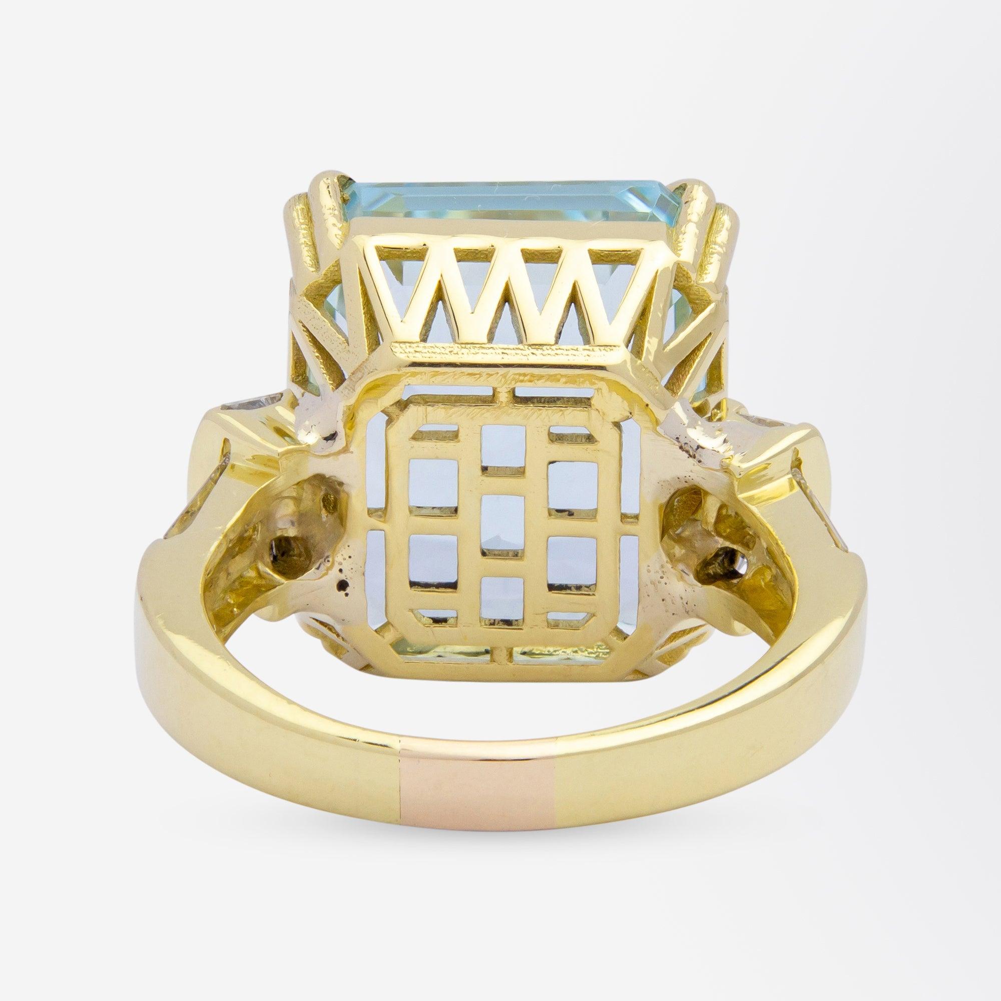 18 Karat Gold, 16,05 Karat Aquamarin & Diamant Ring im Zustand „Gut“ im Angebot in Brisbane, QLD