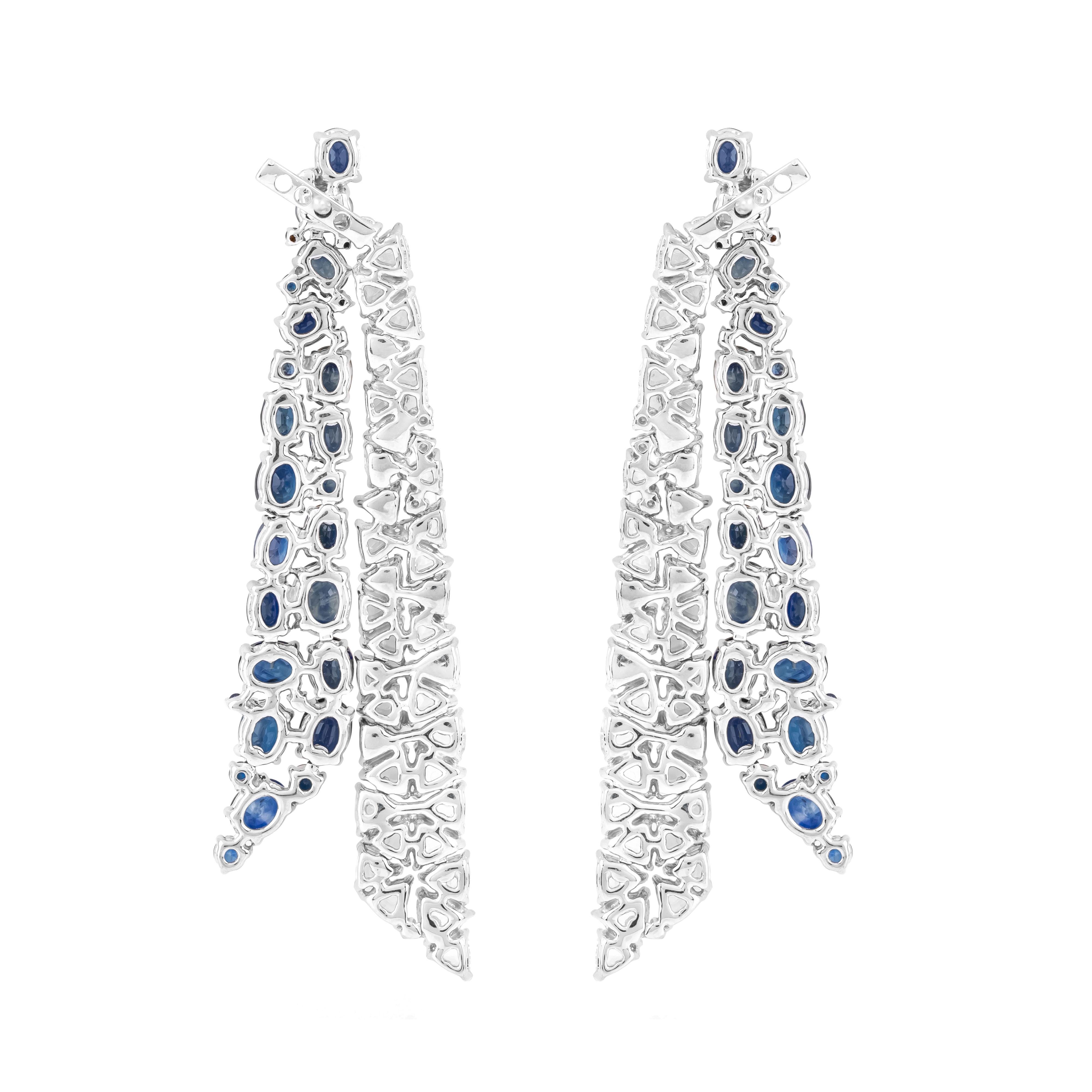 Orecchini da cocktail in oro 18 carati con zaffiro blu e diamanti da 16,27 carati In condizioni Nuovo in vendita a Jaipur, IN
