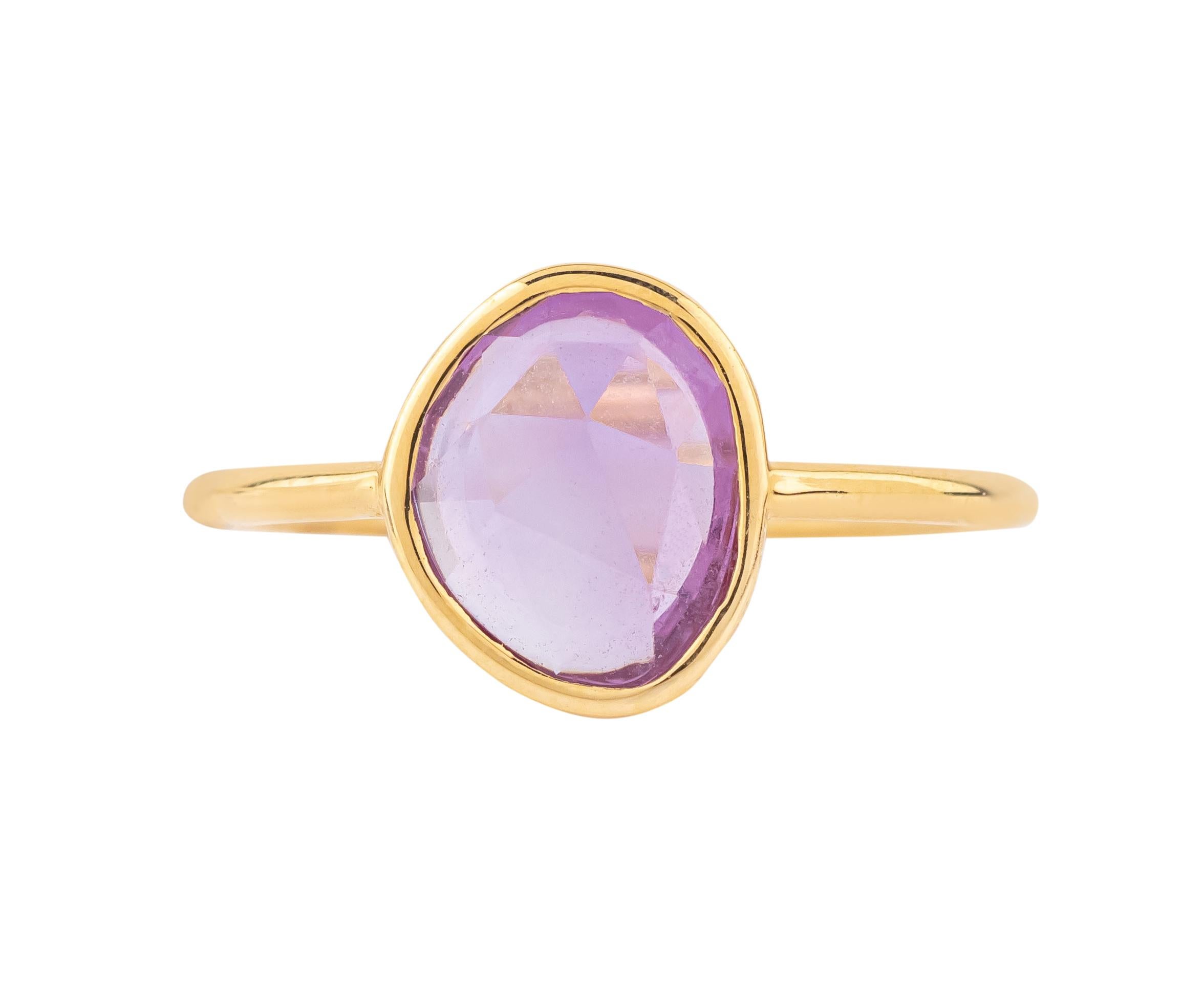 Rose Cut 18 Karat Gold 1.71 Carat Pink Sapphire Solitaire Ring For Sale