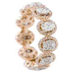 1,72 Karat Ovalschliff Diamant Halo Eternity Ring mit Prong-Set Center in 18K Gold