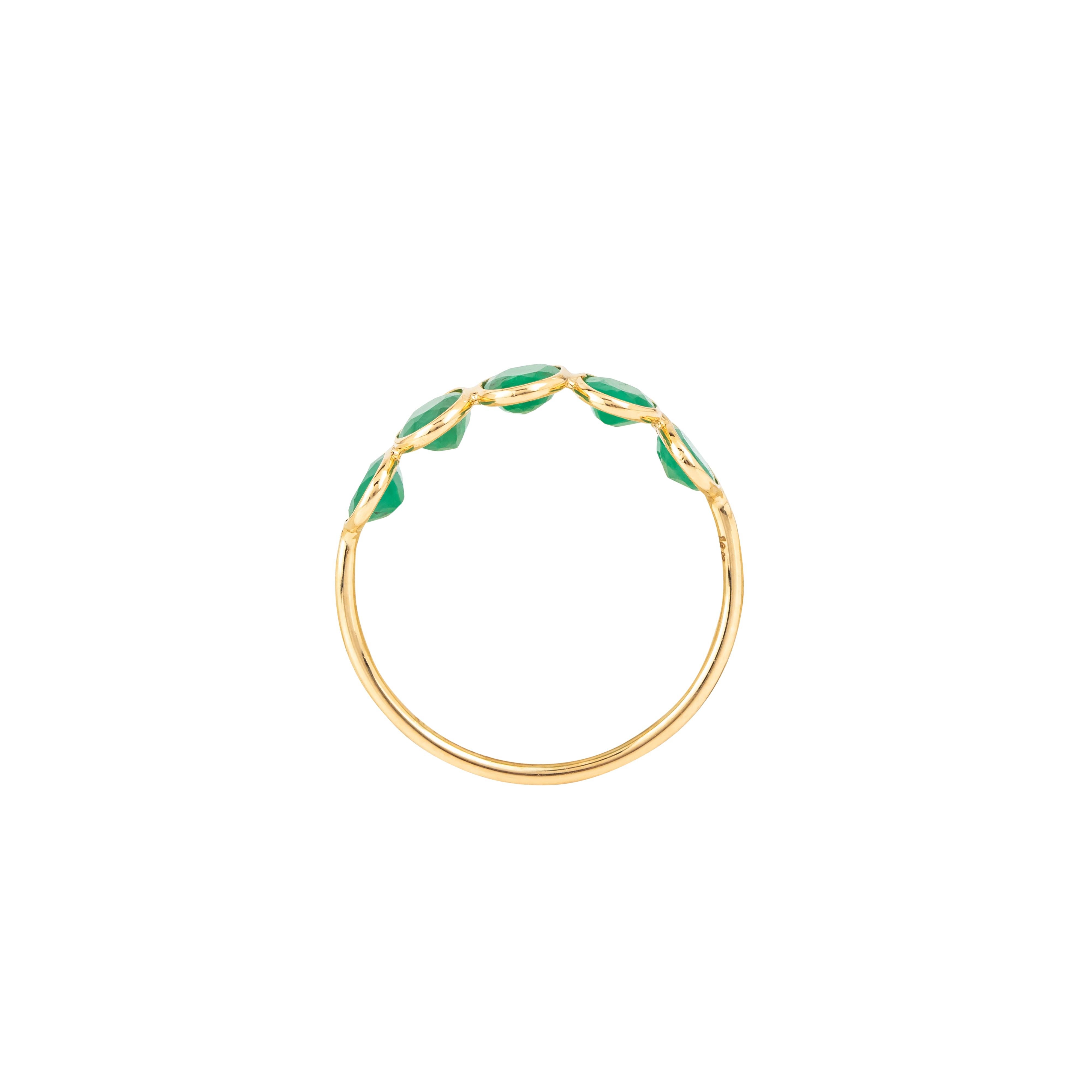 18 Karat Gold 1.75 Carat Emerald Cocktail Ring In New Condition For Sale In Jaipur, IN