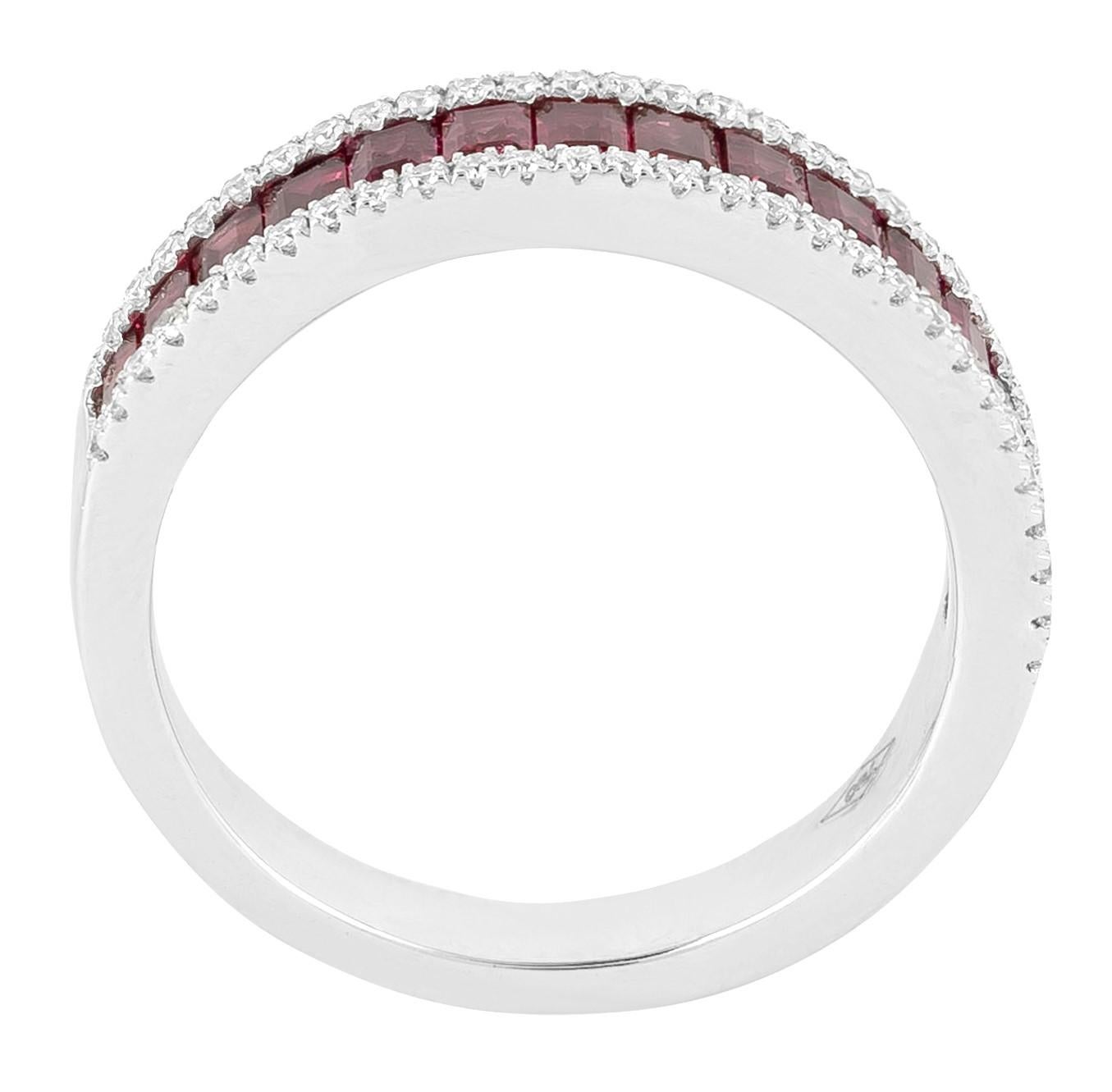 18 Karat Gold 1,89 Karat Diamant und Rubin Unendlichkeitsring im Zustand „Neu“ im Angebot in Jaipur, IN