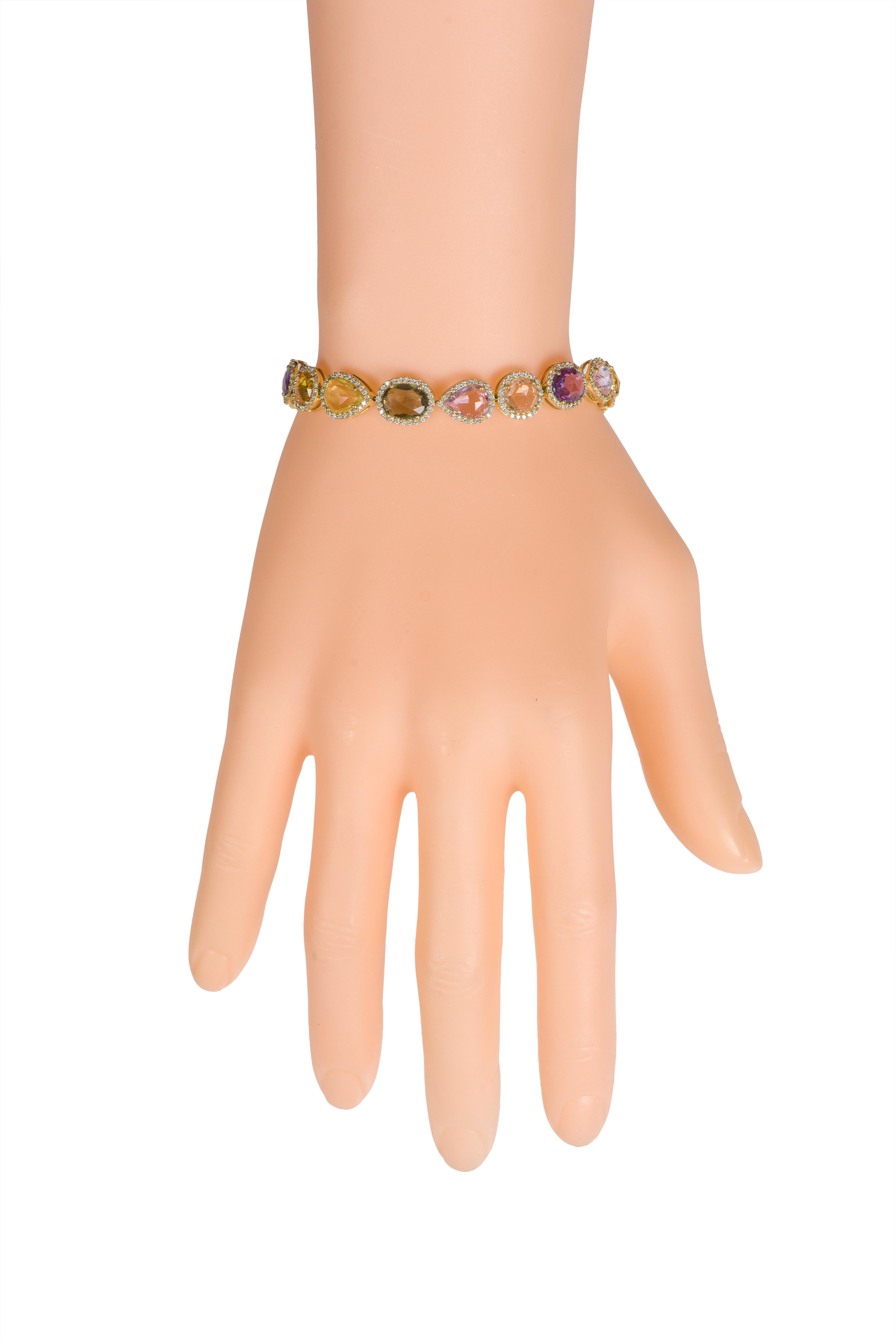 Contemporaneo Bracciale Tennis in oro 18 carati 19,18 carati con zaffiri multipli e diamanti a grappolo in vendita