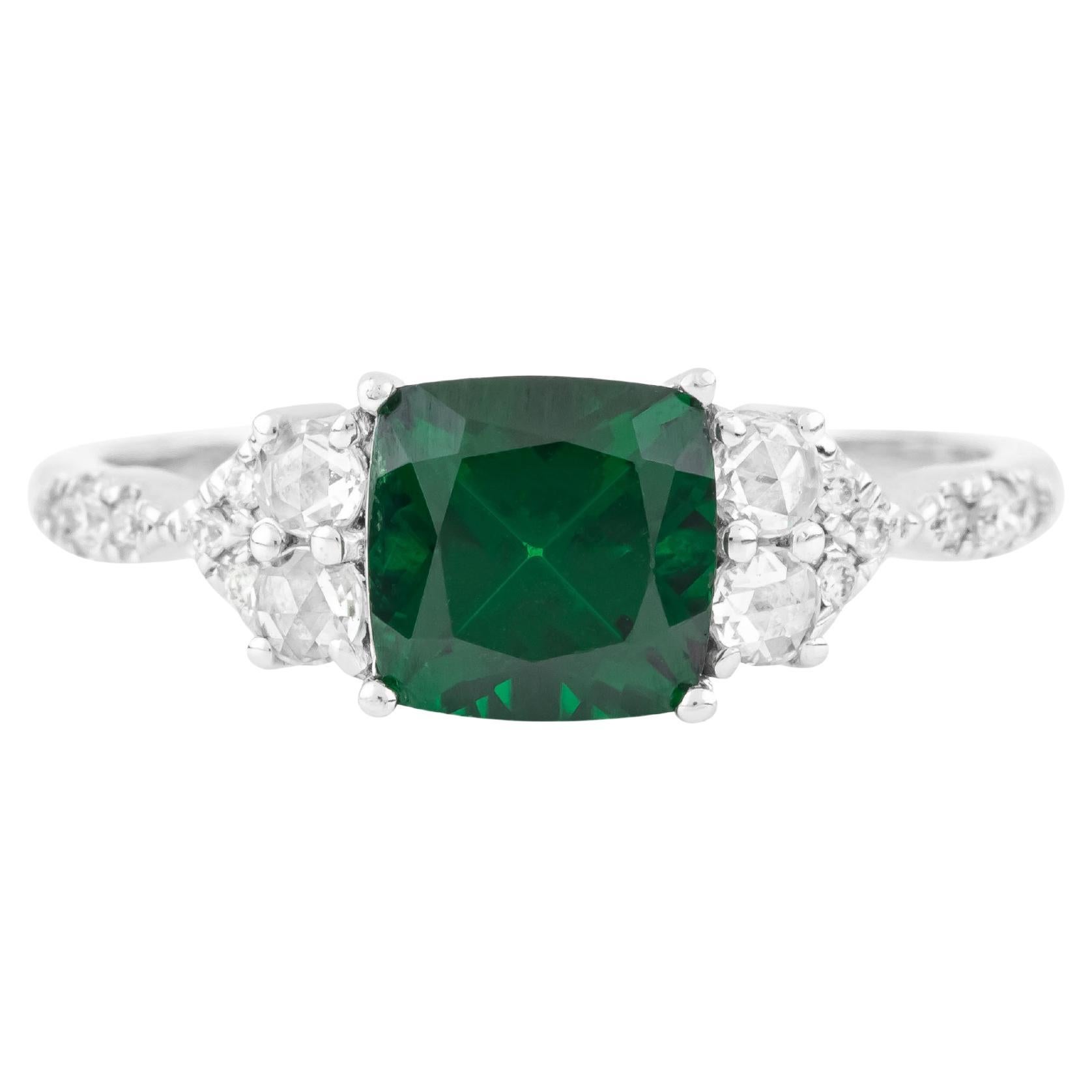 18 Karat Gold 1.95 Carat Diamond and Tsavorite Fashion Ring