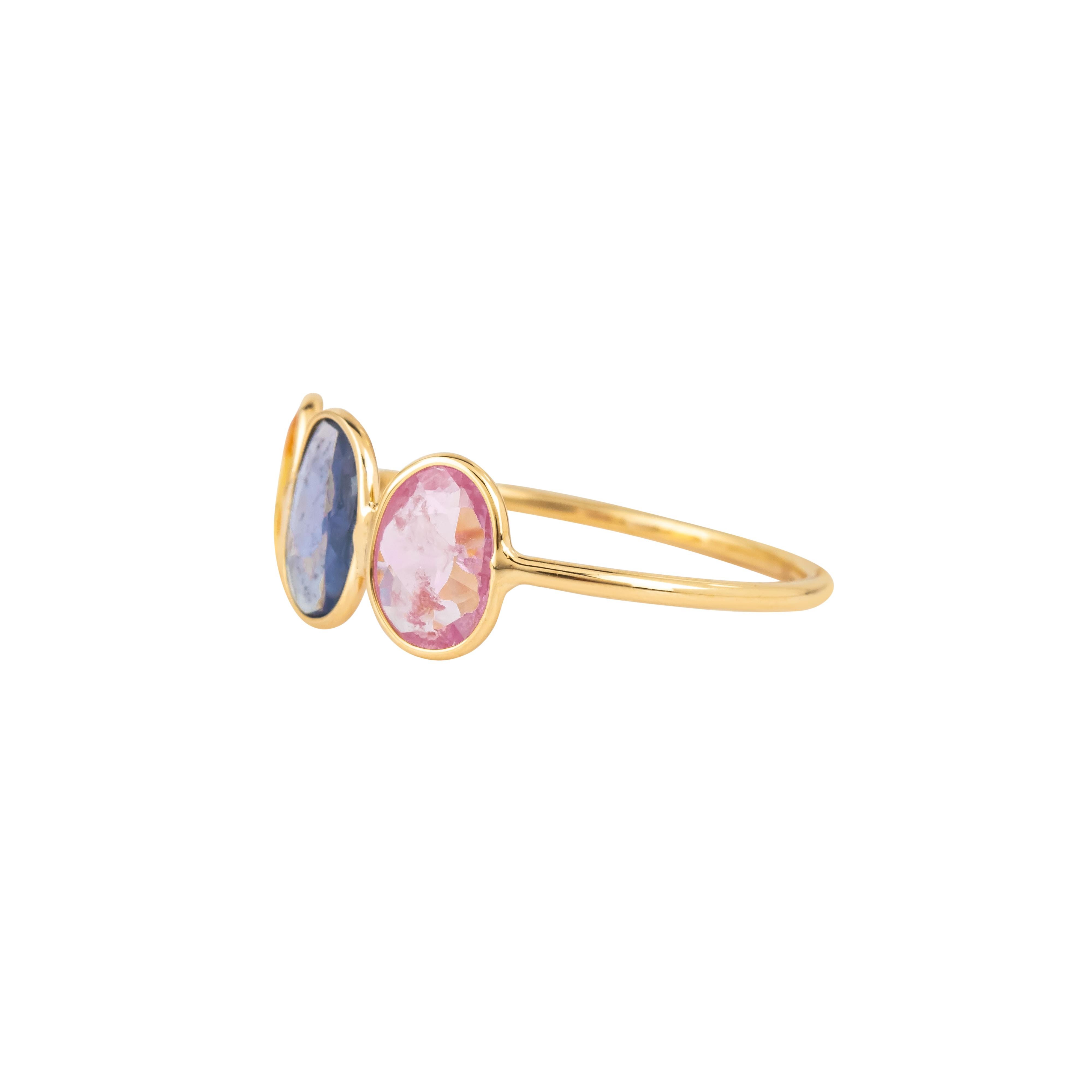 Modern 18 Karat Gold 1.95 Carat Multi-Sapphire Three Stone Ring For Sale