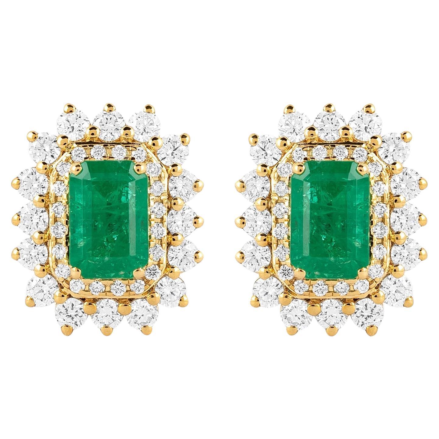 18 Karat Gold 1.96 Carat Diamond and Emerald Solitaire Cocktail Stud Earrings