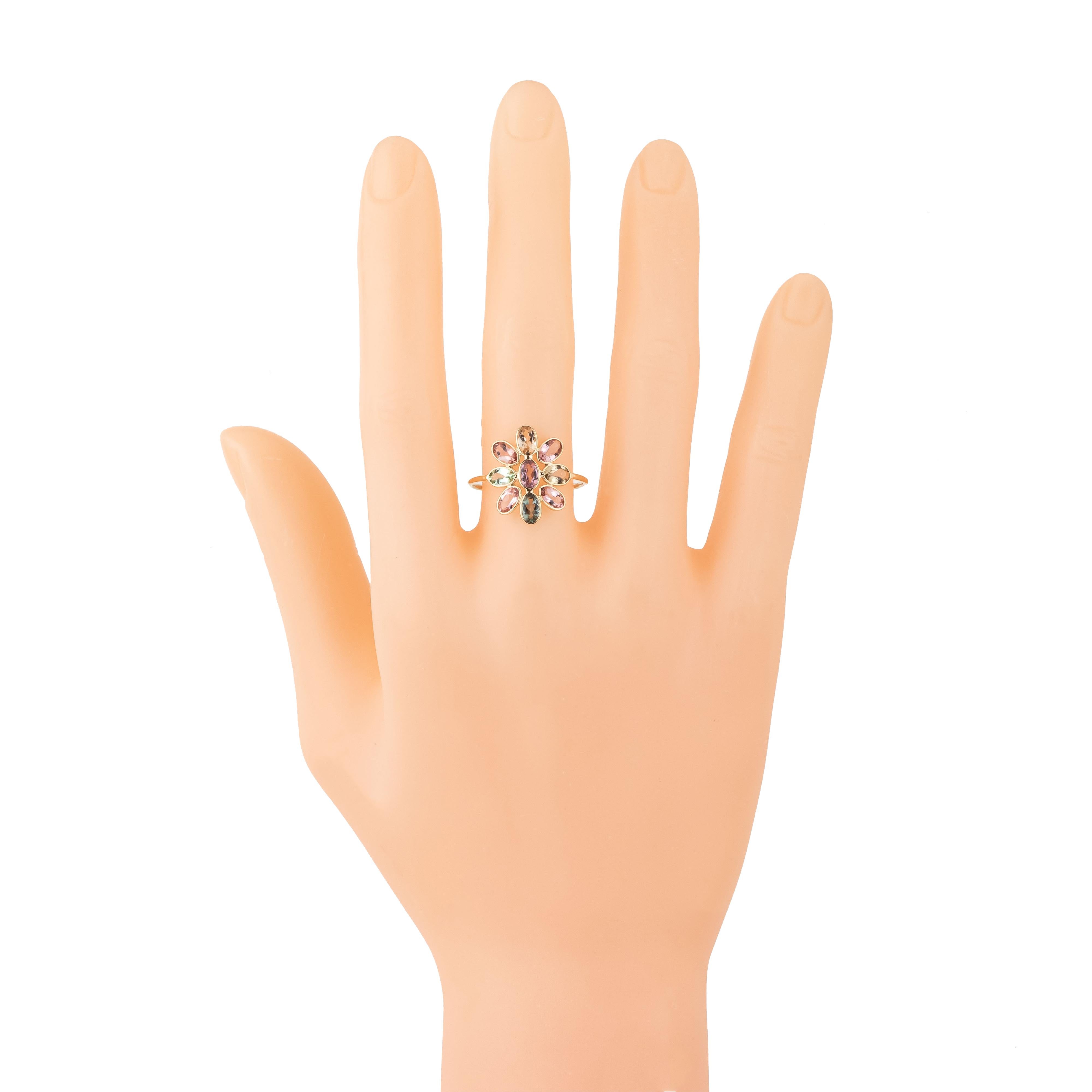Women's 18 Karat Gold 2.05 Carat Tourmaline Flower Ring For Sale