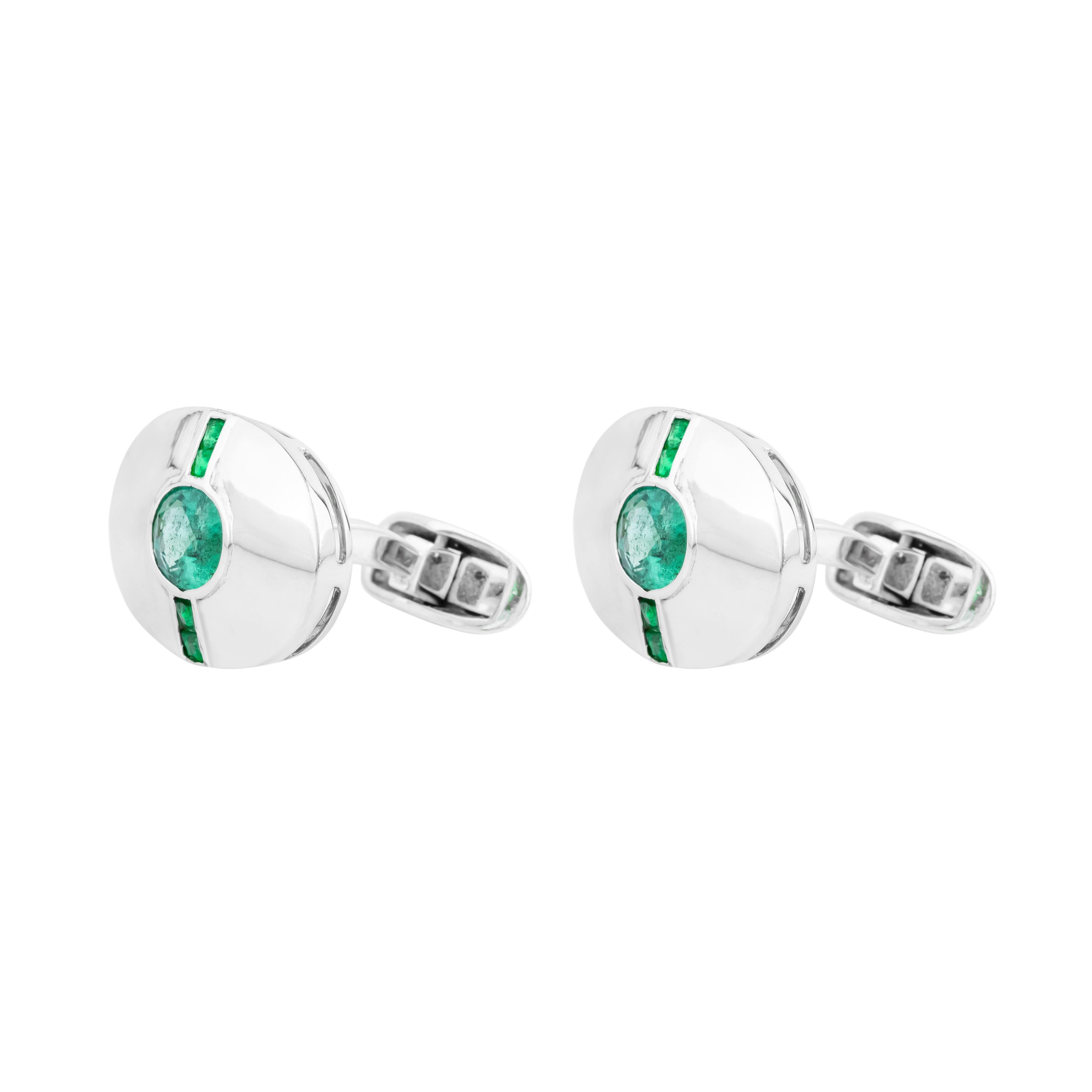 Boutons de manchette en or 18 carats 2,08 carats d'émeraude Neuf - En vente à Jaipur, IN