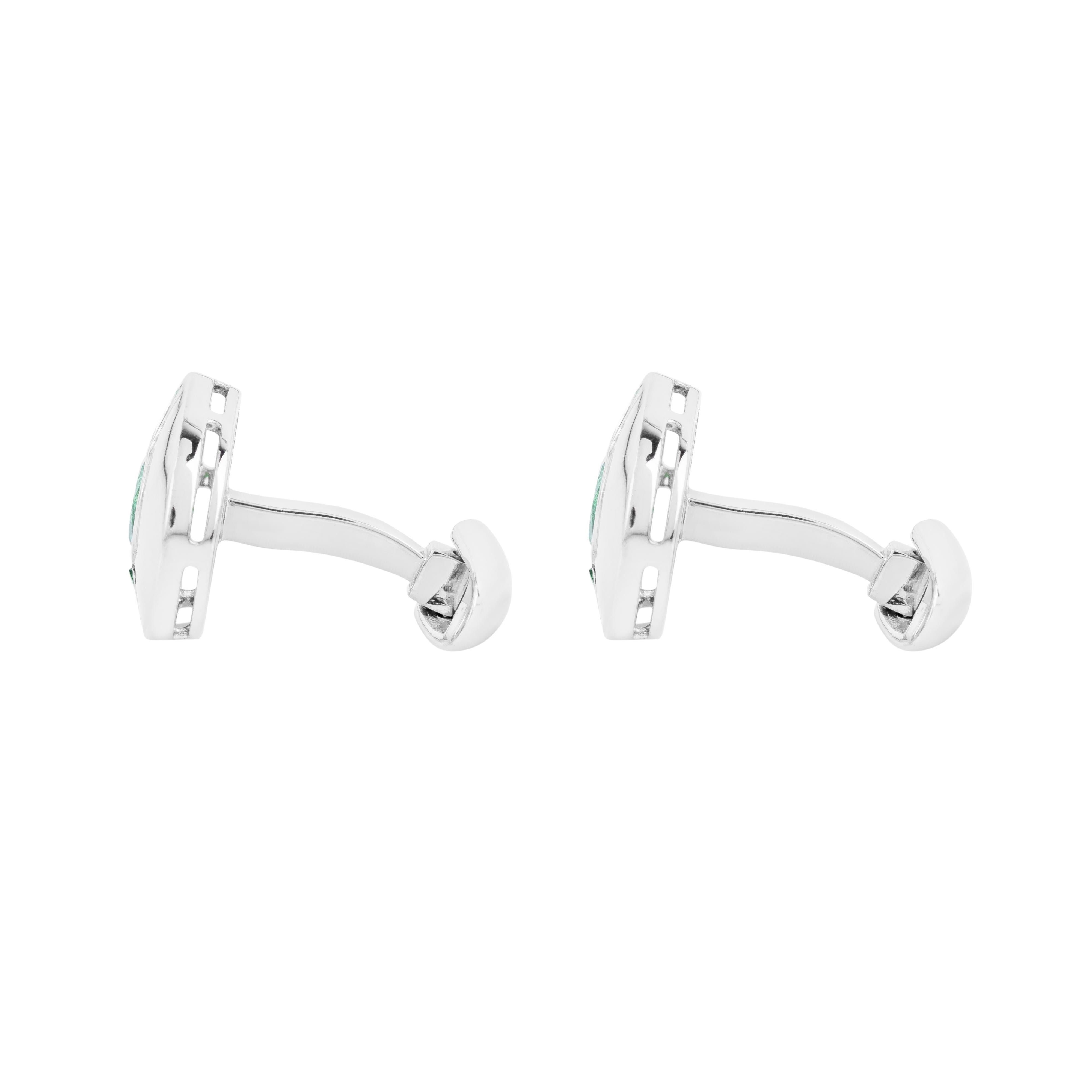 Boutons de manchette en or 18 carats 2,08 carats d'émeraude Pour hommes en vente