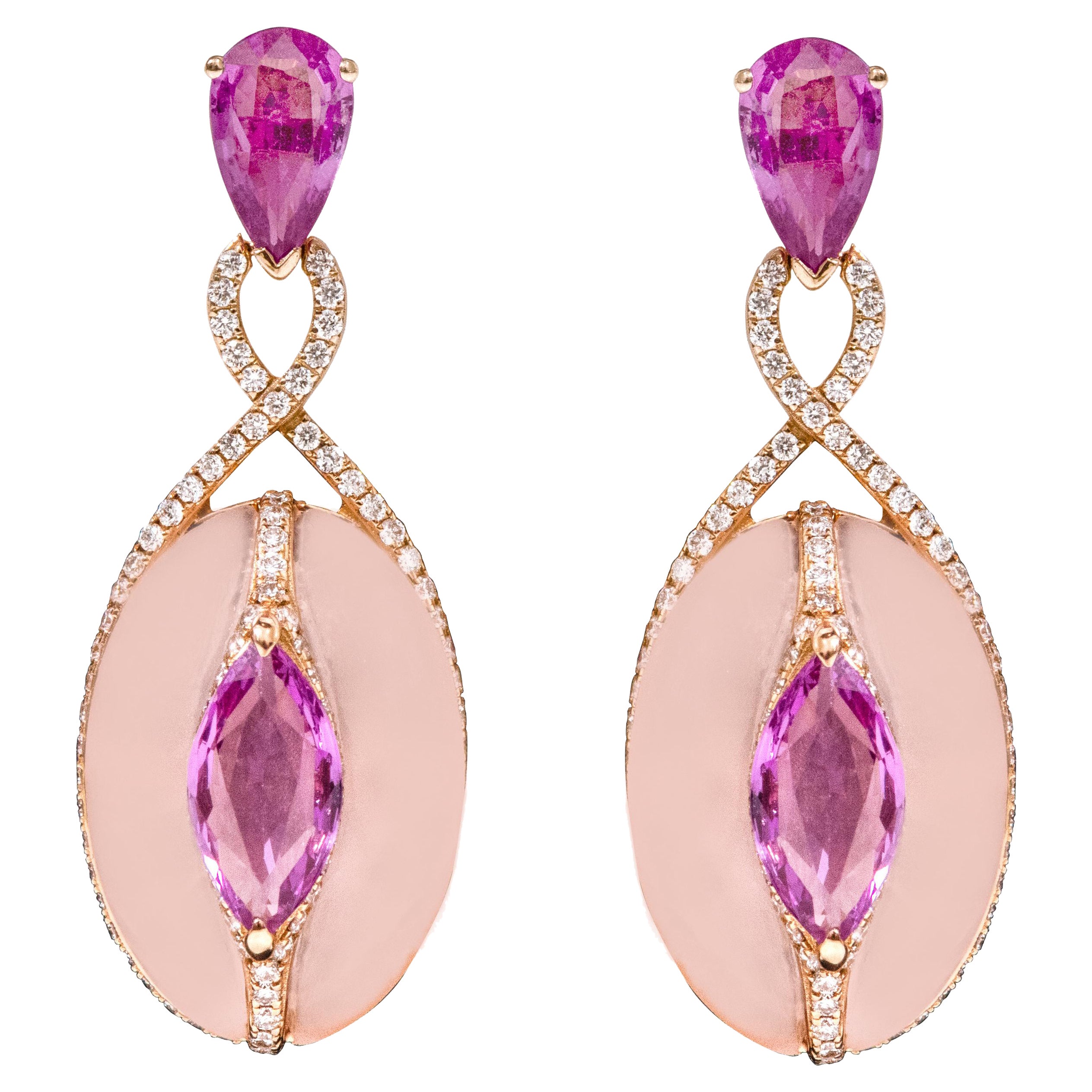 Pendants d'oreilles en or 18 carats avec diamants de 21,39 carats, saphirs roses et quartz roses en vente