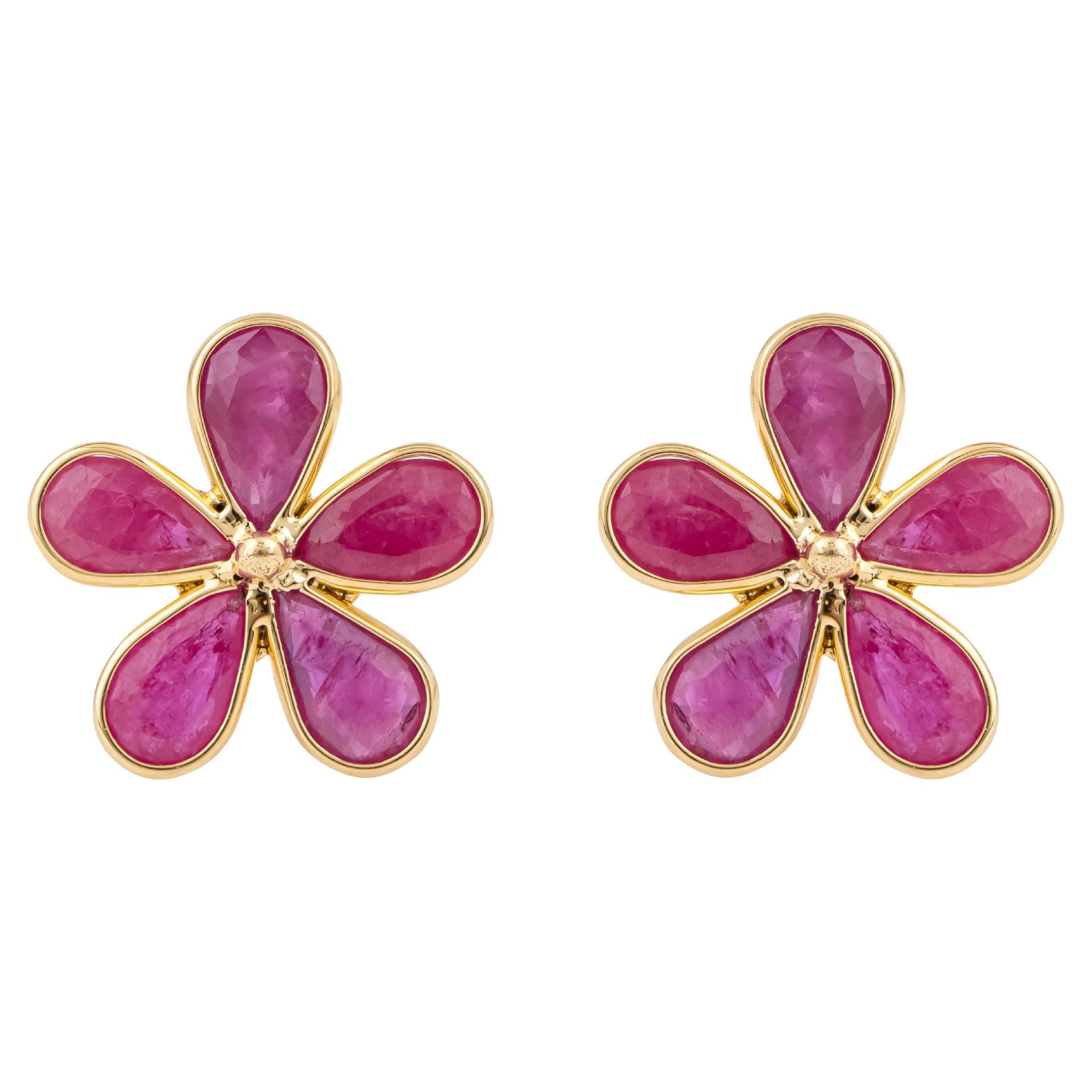18 Karat Gold 2.15 Carat Ruby Flower Stud Earrings