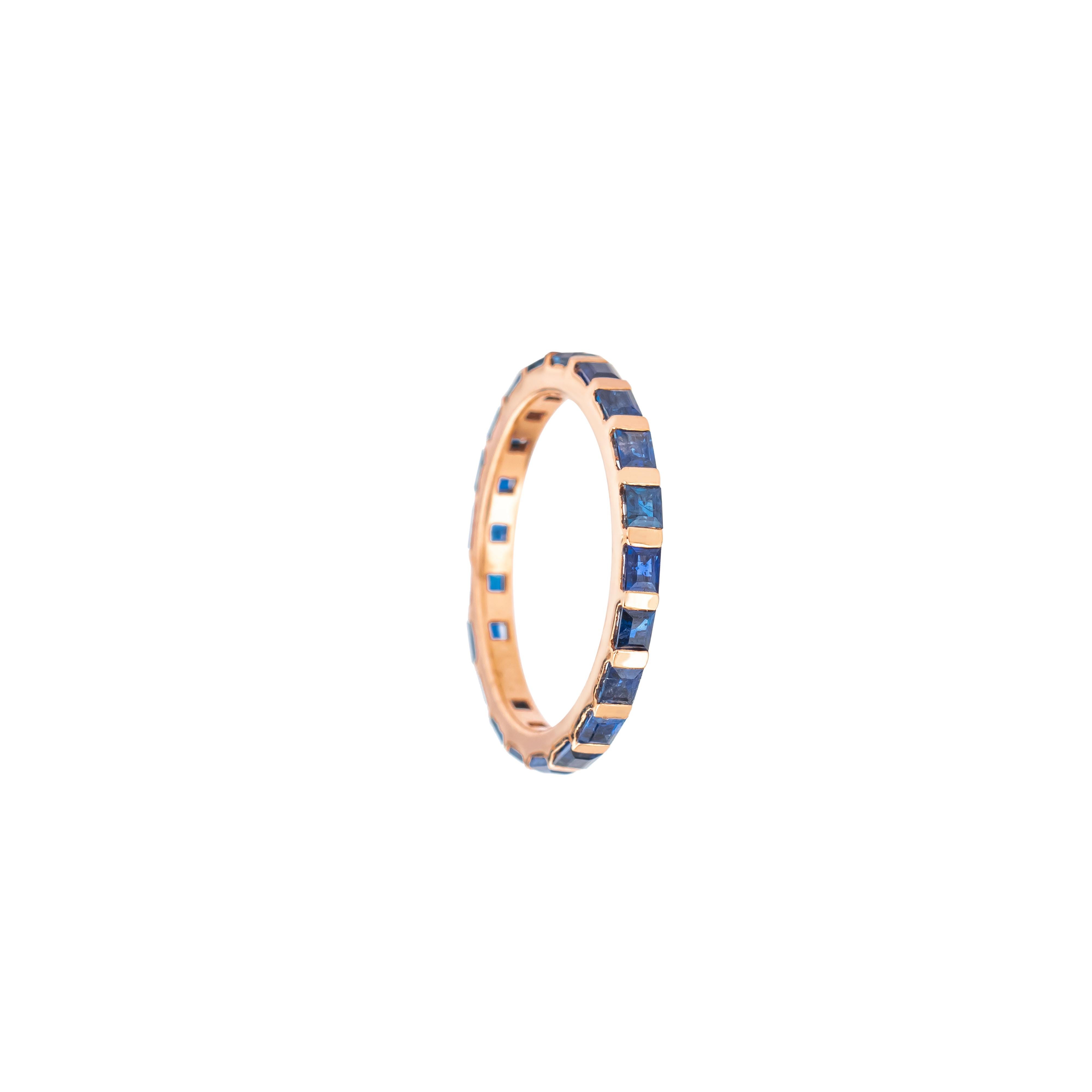 Women's 18 Karat Gold 2.15 Carat Sapphire Infinity Band Ring For Sale