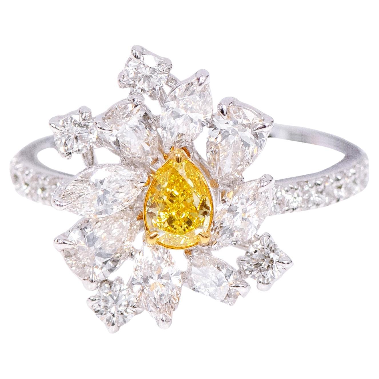 18 Karat Gold 2.16 Carat Yellow and White Diamond Solitaire Modulation Ring For Sale