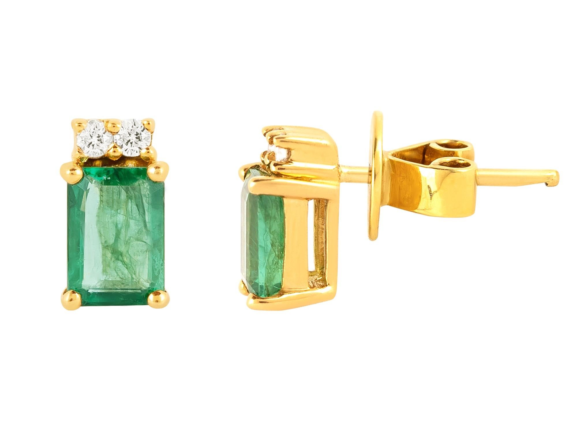 Women's 18 Karat Gold 2.17 Carat Diamond and Emerald Stud Earrings For Sale