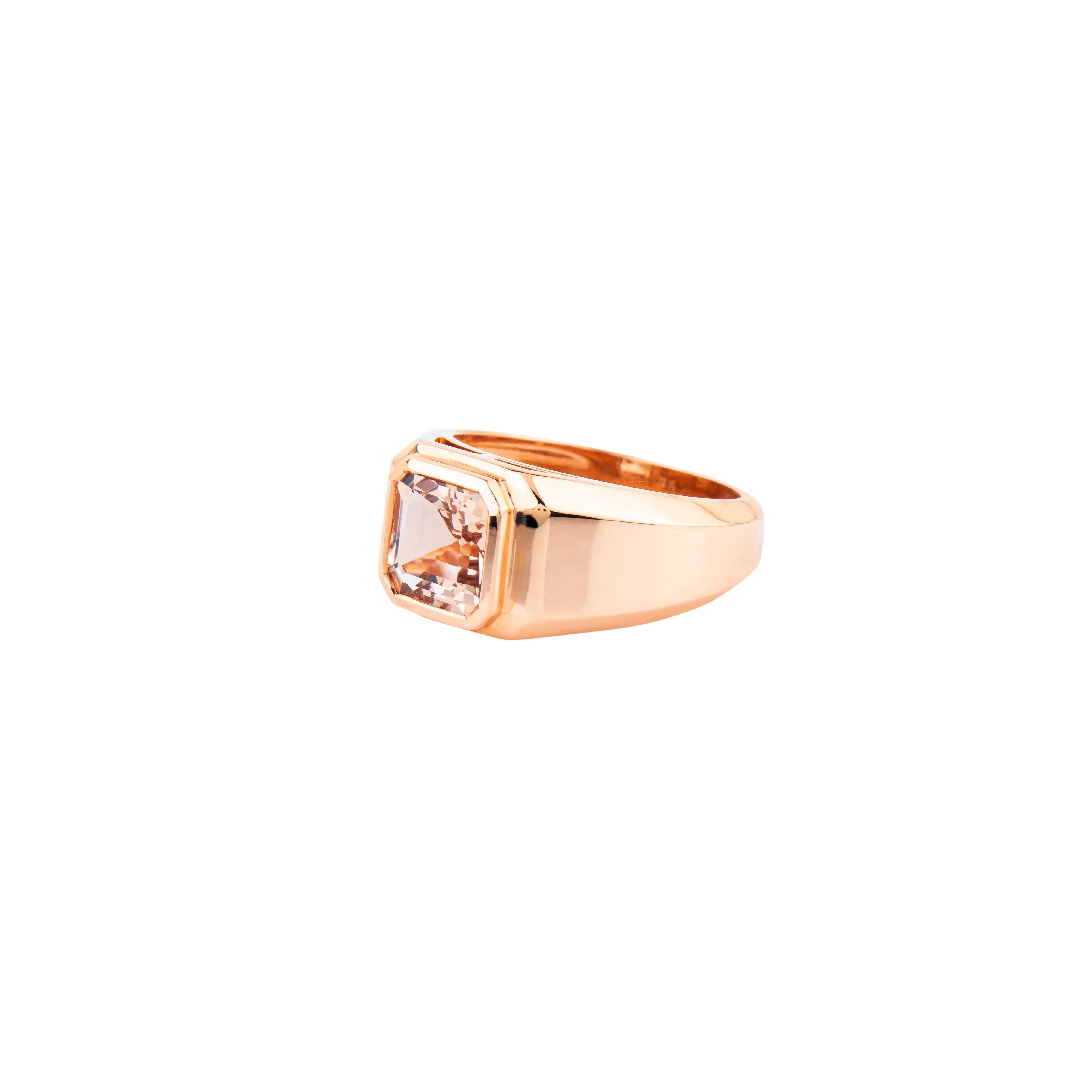An embodiment of elegance and timeless beauty, the 18 Karat Gold 2.2 Carat Morganite Solitaire Ring redefines sophistication with its exquisite design. Meticulously crafted, each piece showcases the seamless fusion of high-quality 18K gold and the