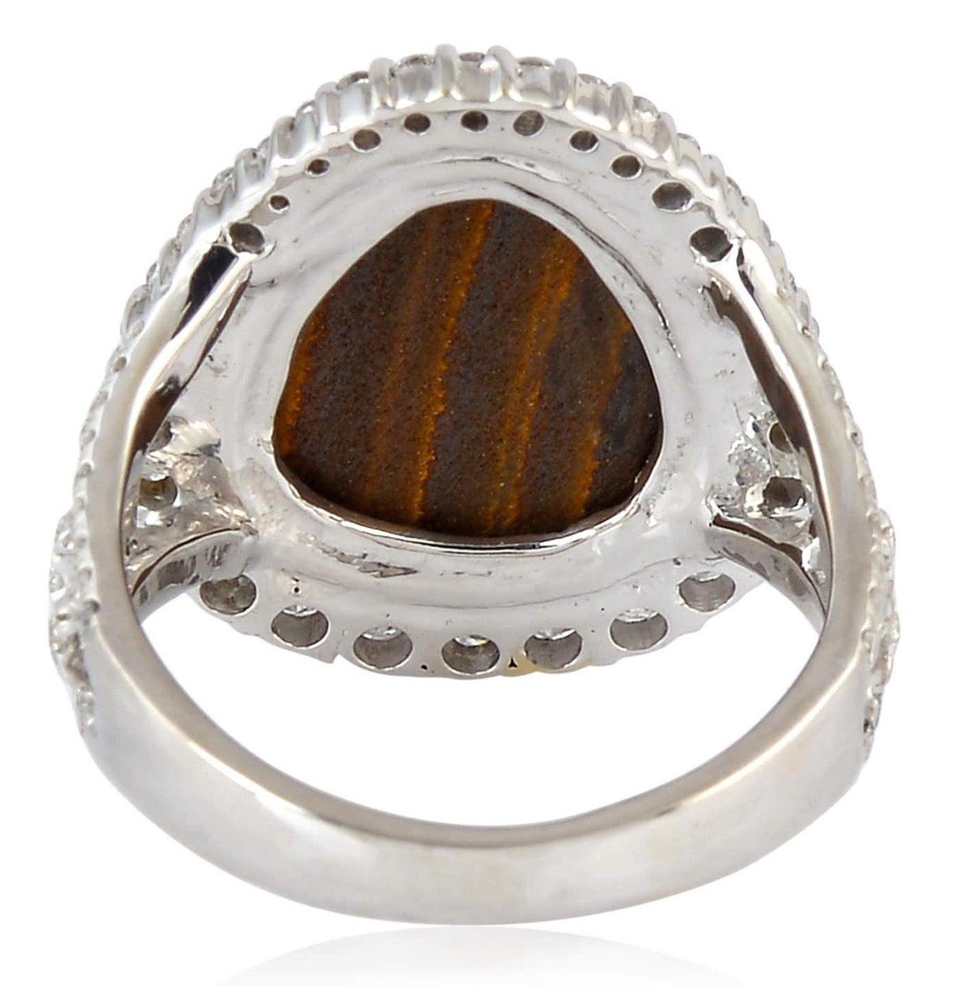 En venta: Anillo de oro de 18 quilates con diamante ópalo de 2,25 quilates  2