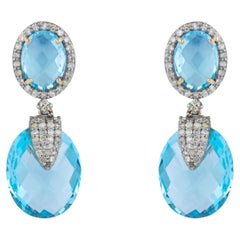 Pendientes de oro de 18 quilates con diamantes de 23,25 quilates y topacio azul