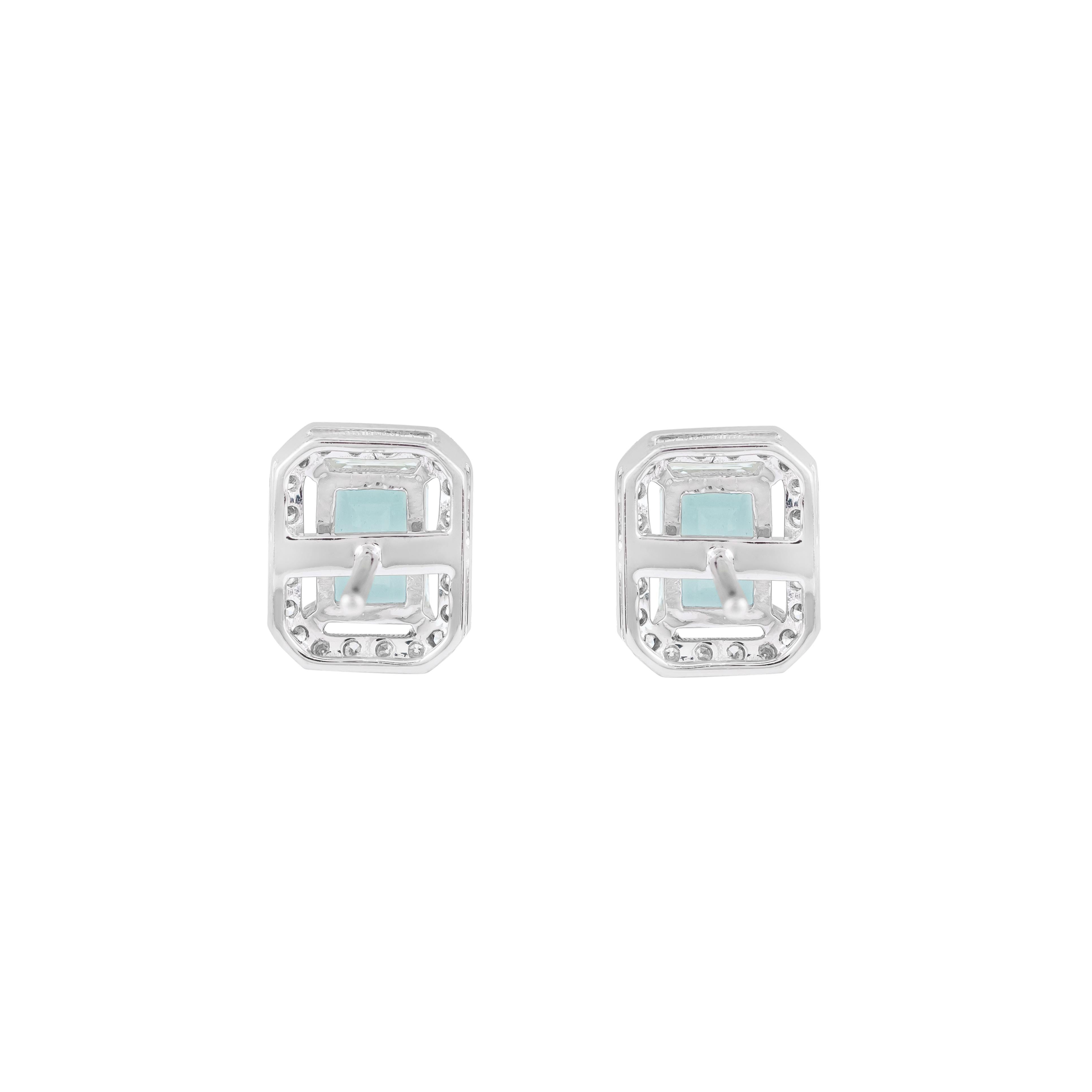 De las mujeres Pendientes de oro de 18 quilates con aguamarina y diamantes de 2,38 quilates en venta