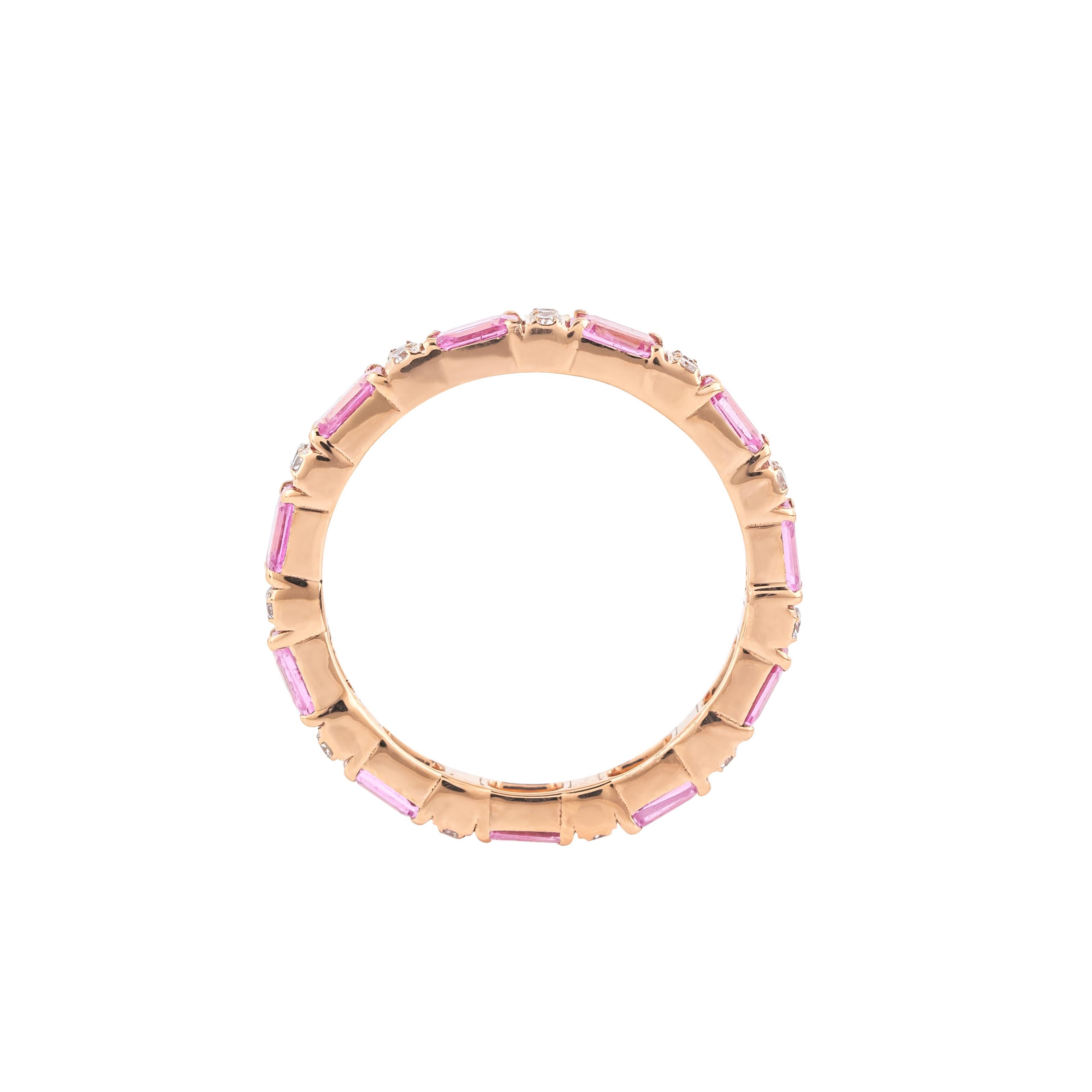 18 Karat Gold 2.39 Carat Diamond and Pink Sapphire Infinity Ring In New Condition For Sale In Jaipur, IN