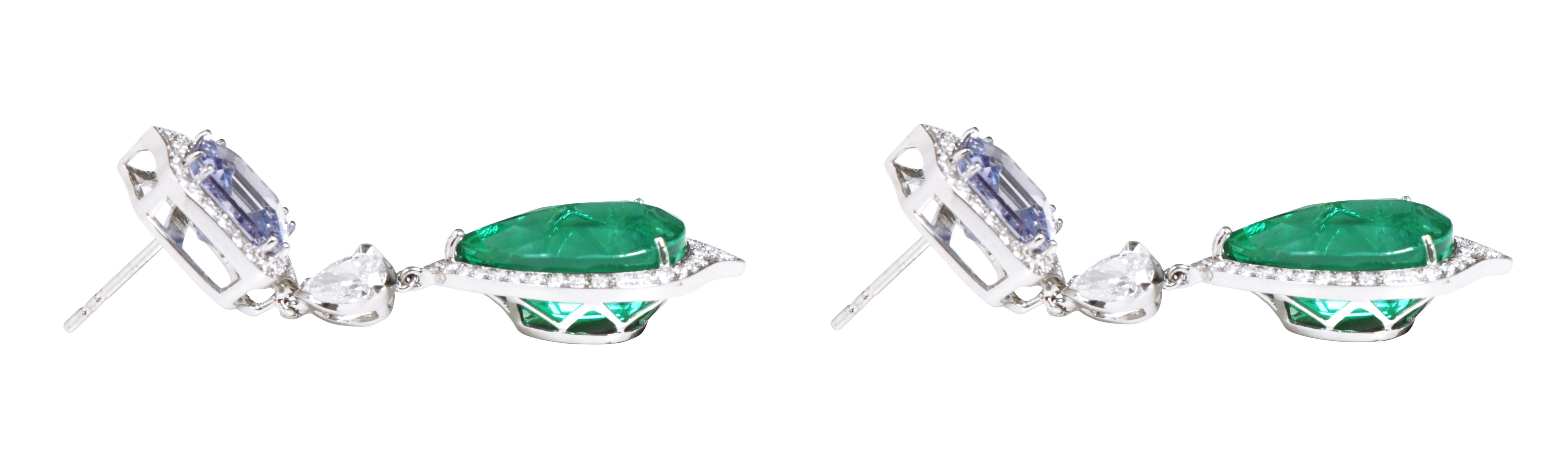 18 Karat Gold 25.52 Carats Natural Emerald, Sapphire and Diamond Drop Earrings For Sale 1