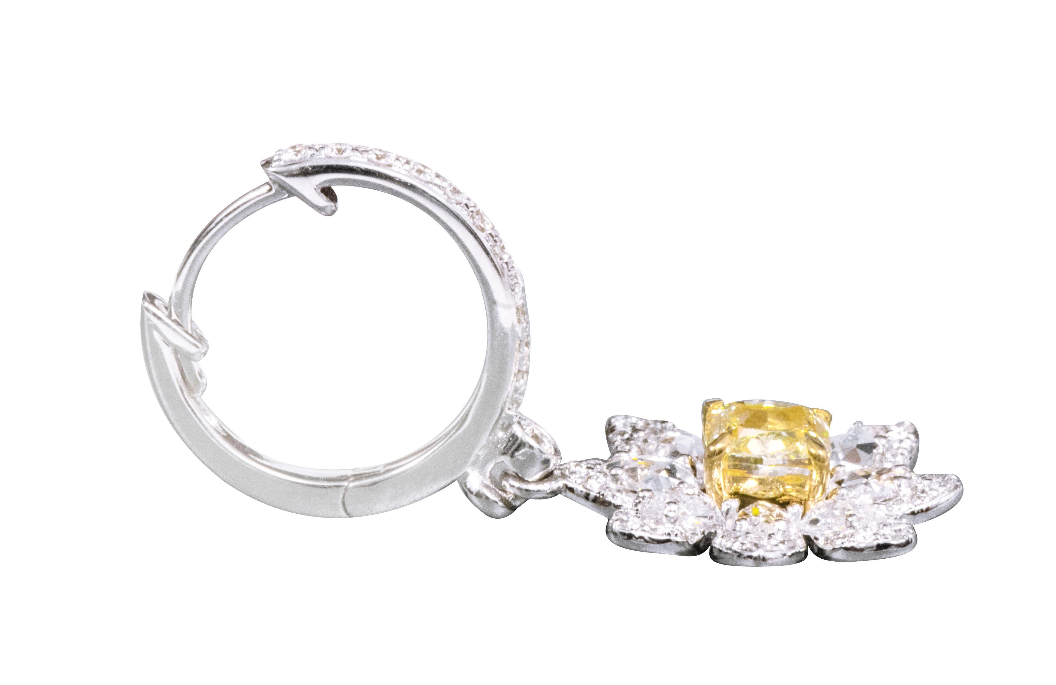 18 Karat Gold 2.61 Carat Yellow and White Diamond Flower Drop Earrings For Sale 1